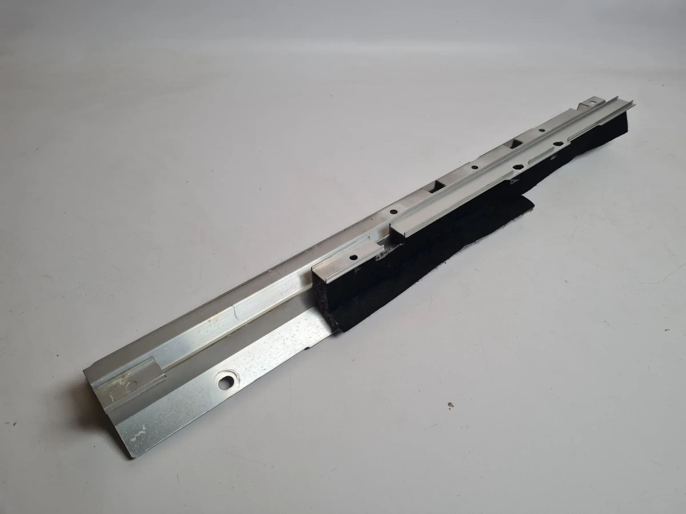 Original BMW X5 (E53) Halterung Links Hinten 51.47-8408765