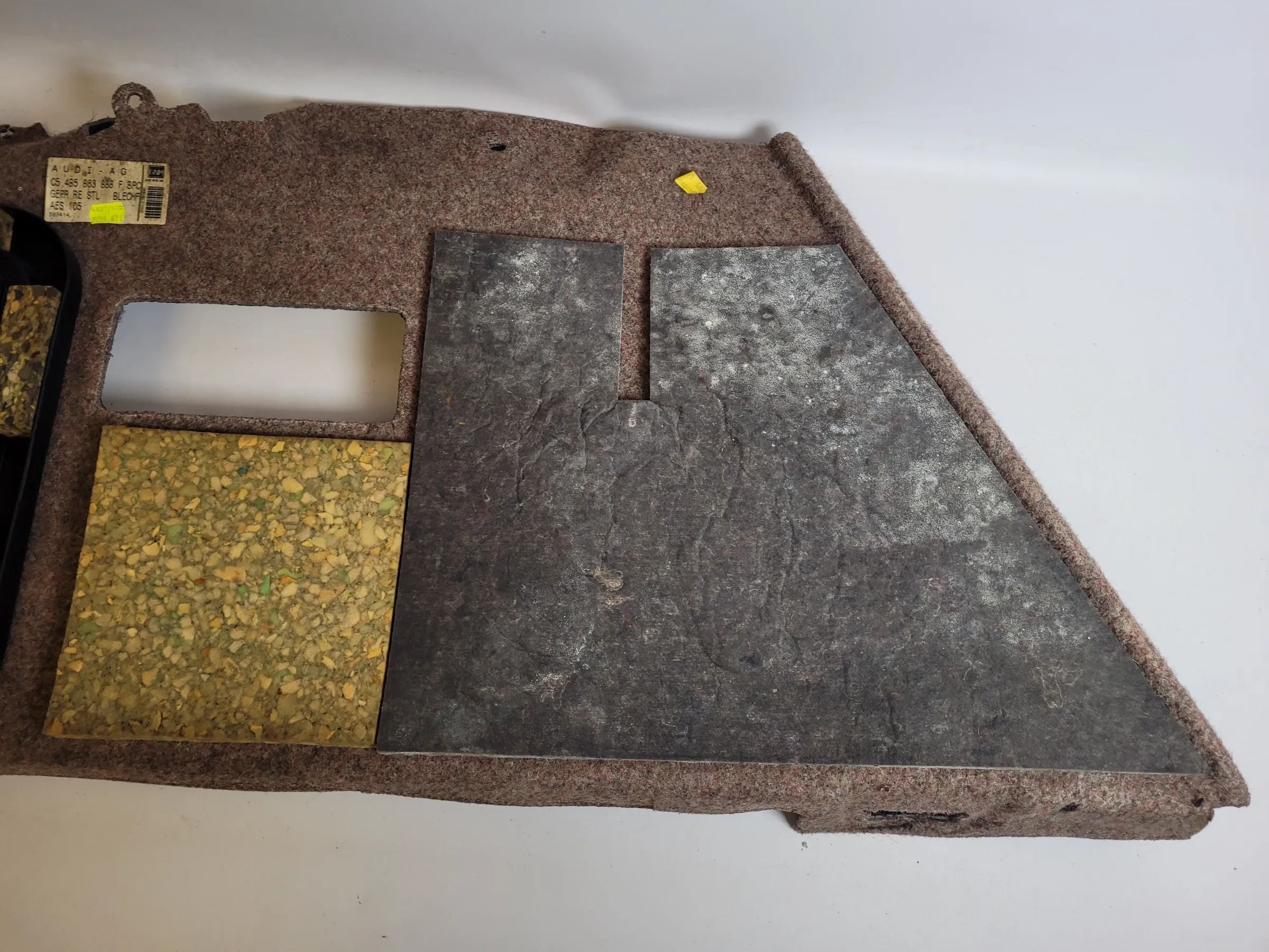 Original Audi A6 (4B2/4B4) Kofferraum Verkleidung Abdeckung Hinten 4B5863888F