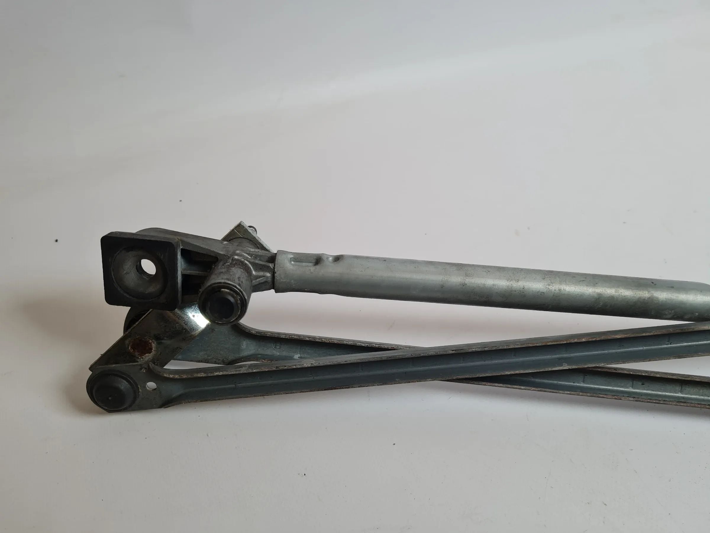 Original Ford Focus (DAW/DBW) Wischergestänge Vorne 3398009436