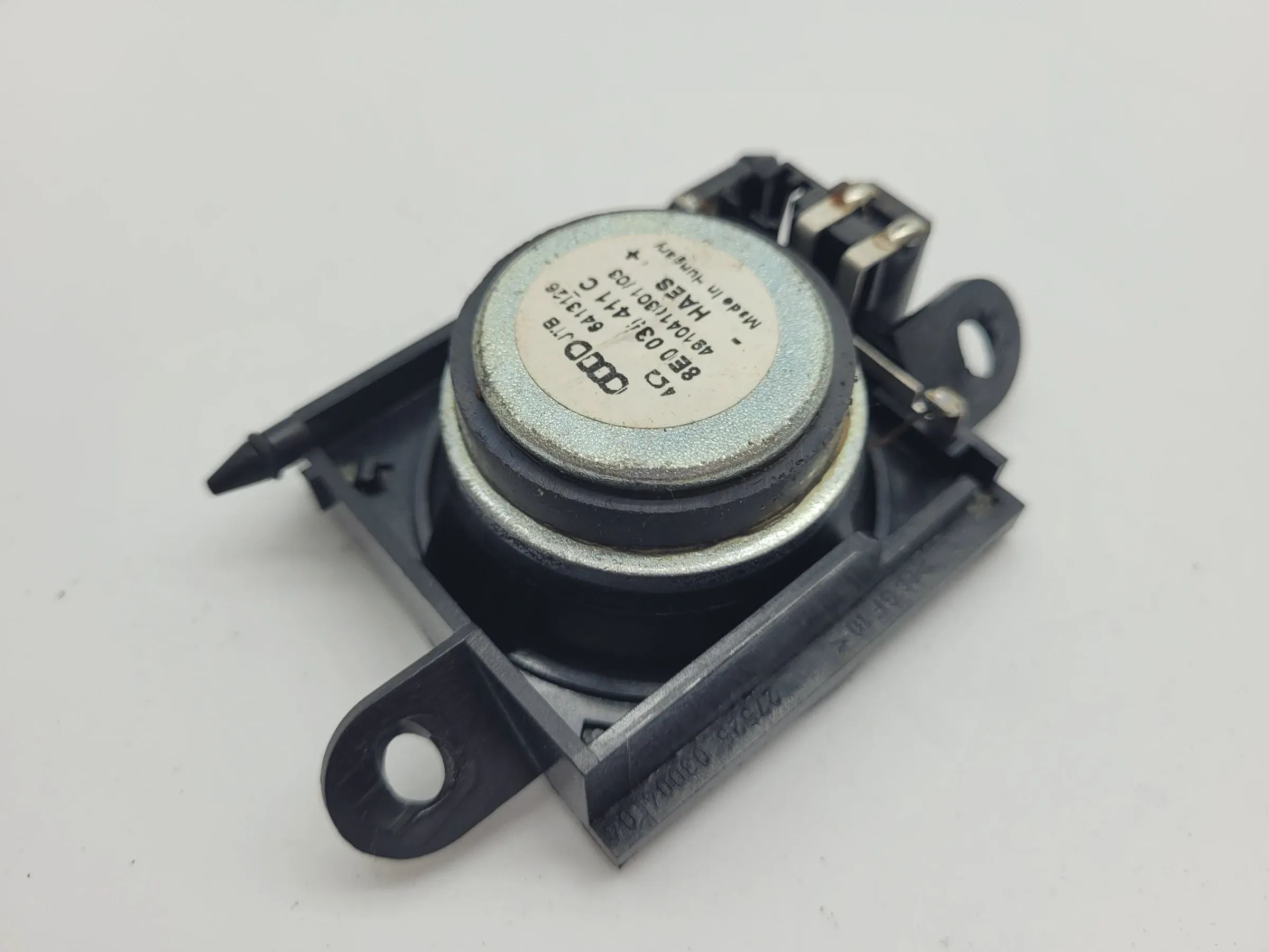 Original Audi A4 (8E/B6/B7) Lautsprecher Armaturenbrett 8E0035411C