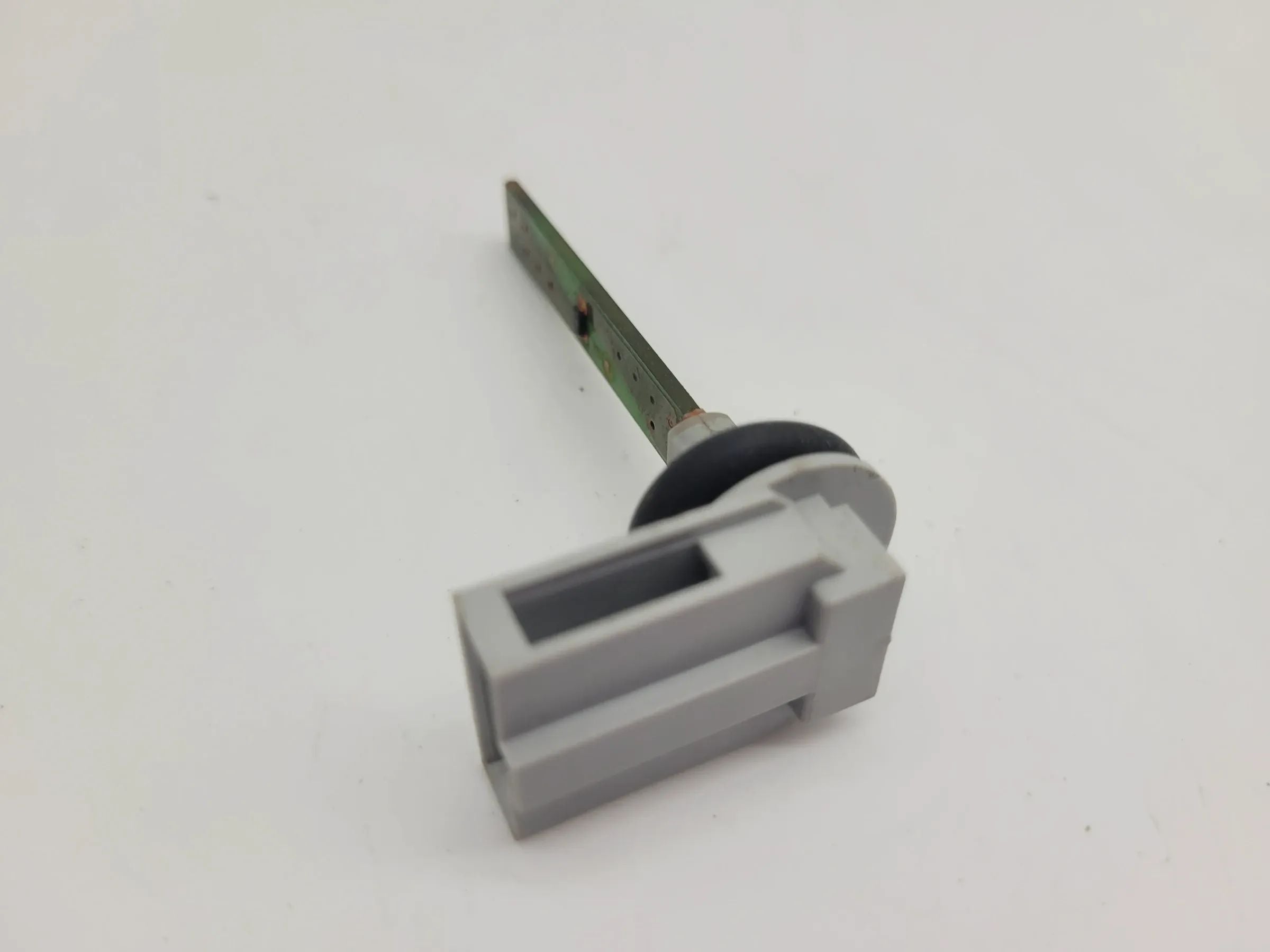 Original Audi A4 (8E/B6/B7) Temperatur Fühler Sensor 4B0820539
