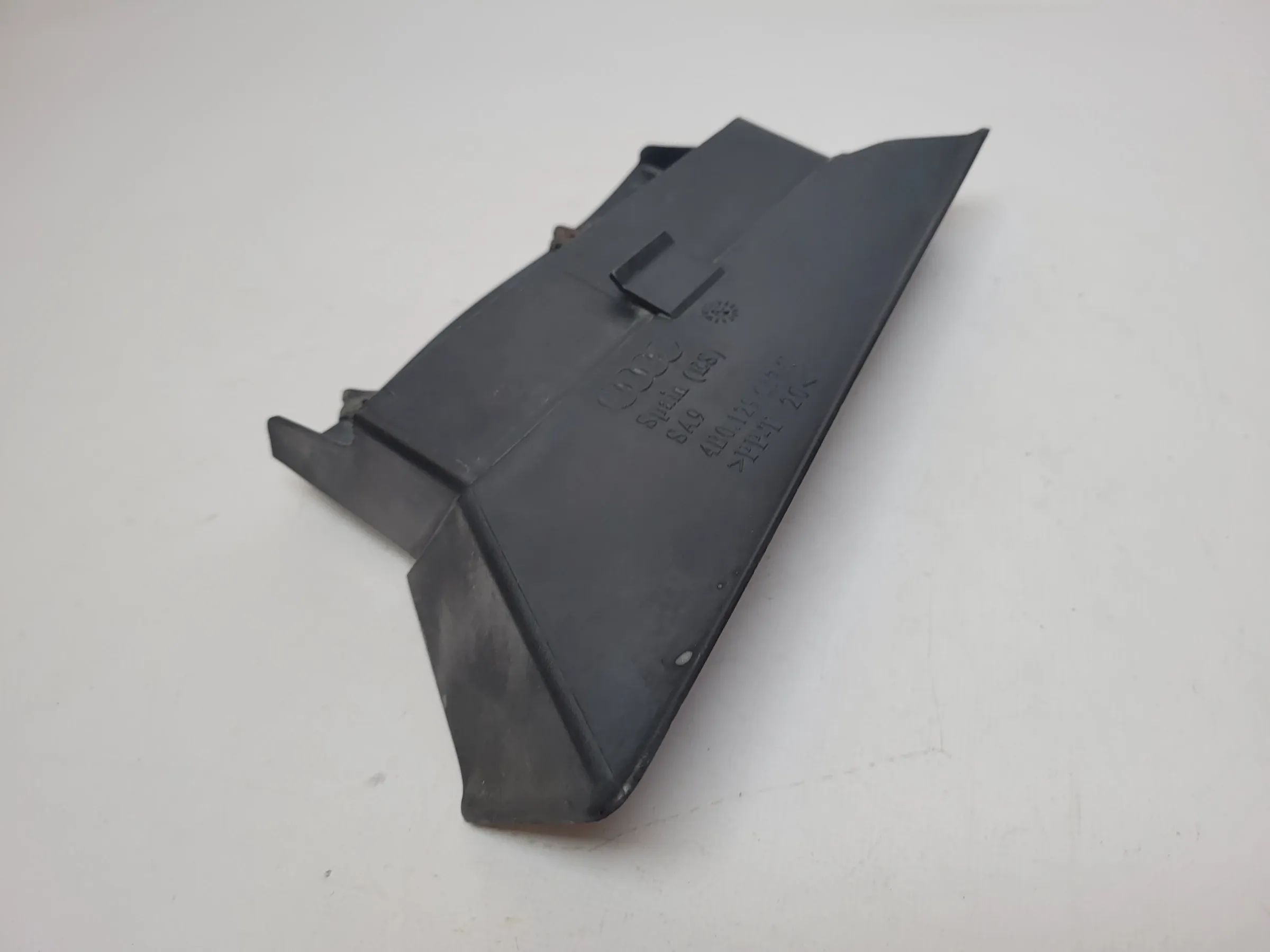 Original Audi A6 (4B2/4B4) Ansaugrohr Ansaugschlauch Luftführung 4B0129617C