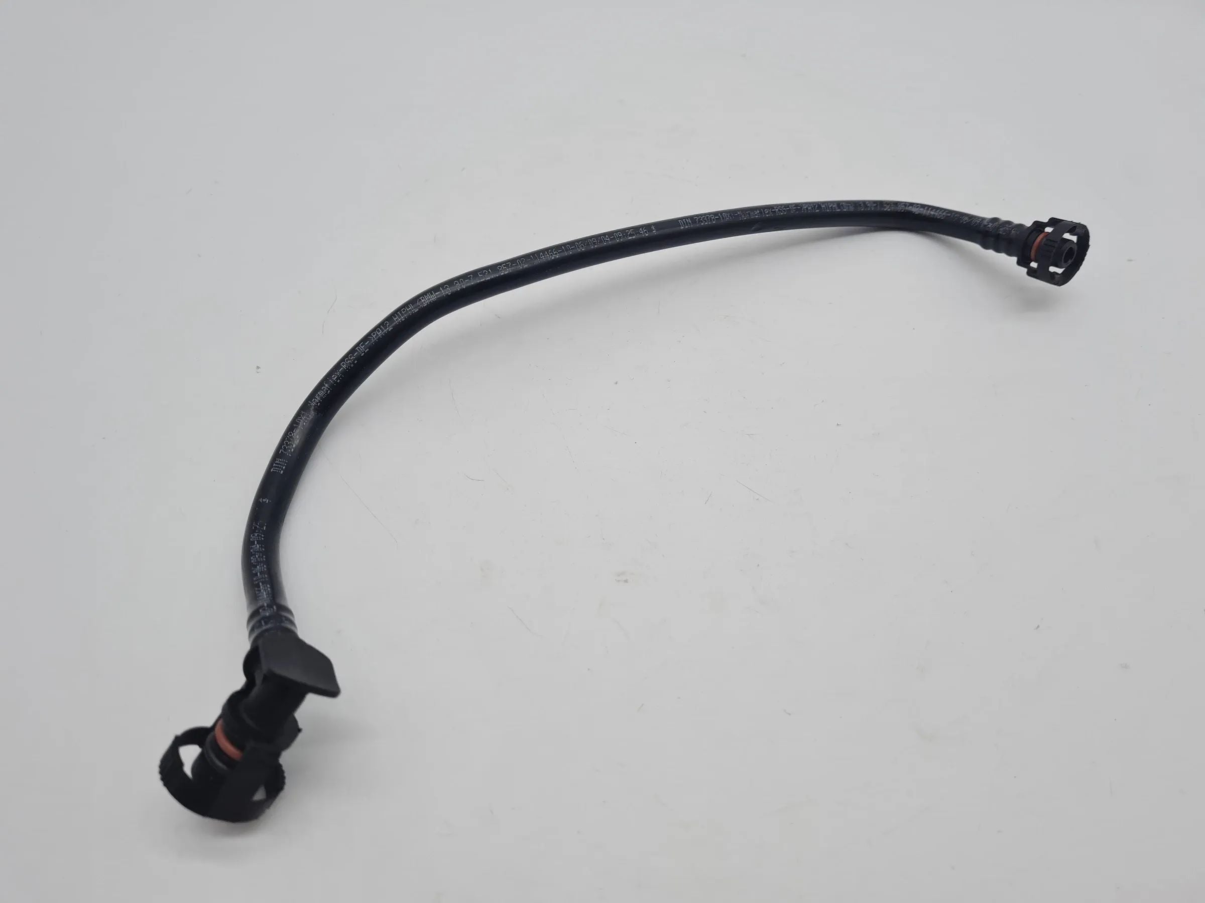 Original BMW 5er (E60/E61/M54) Entlüftungsleitung Tank 13.90-7521857-02
