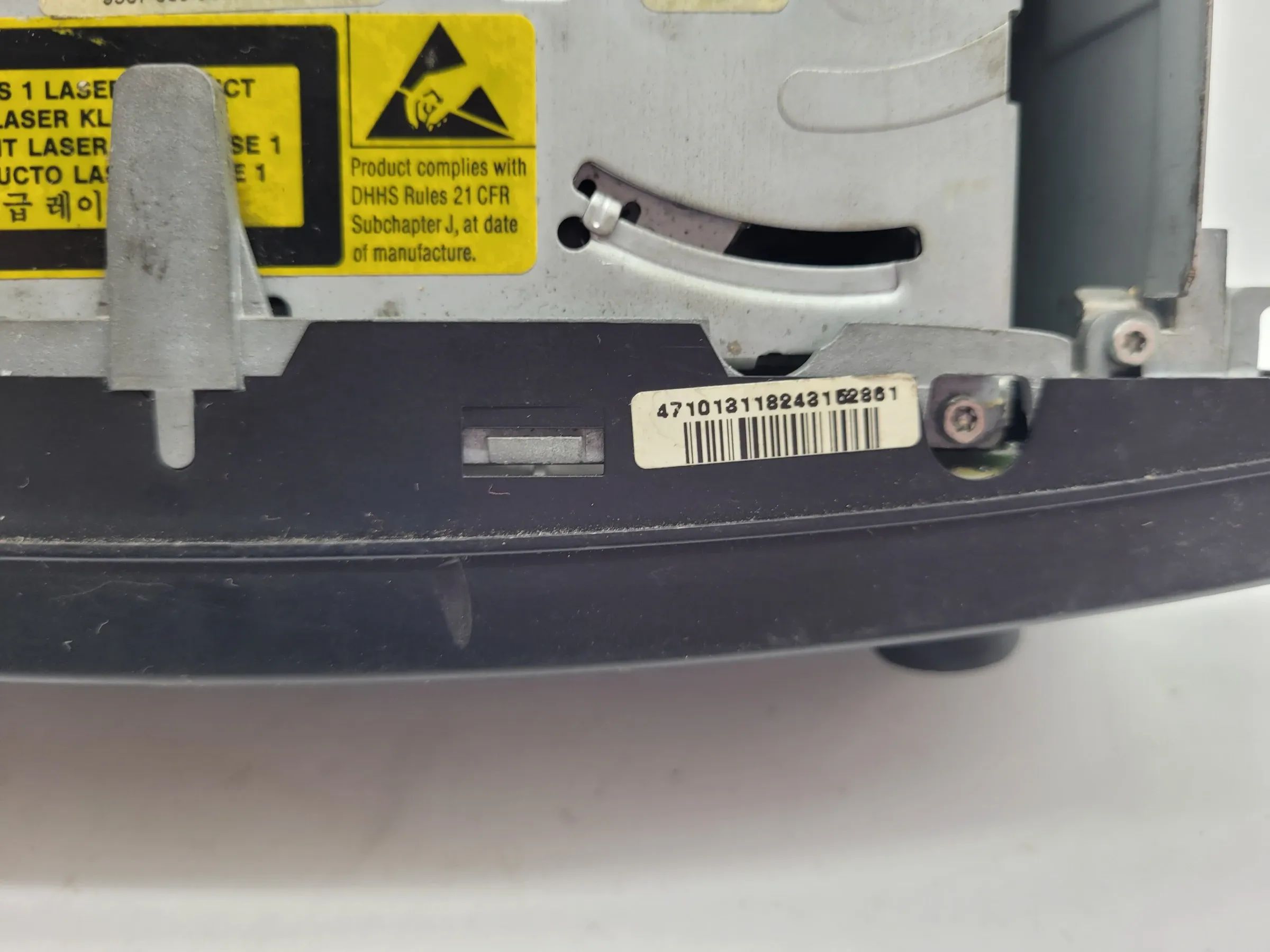 Original Mercedes-Benz C-Klasse (W203) CD-Radio Autoradio A2038204685