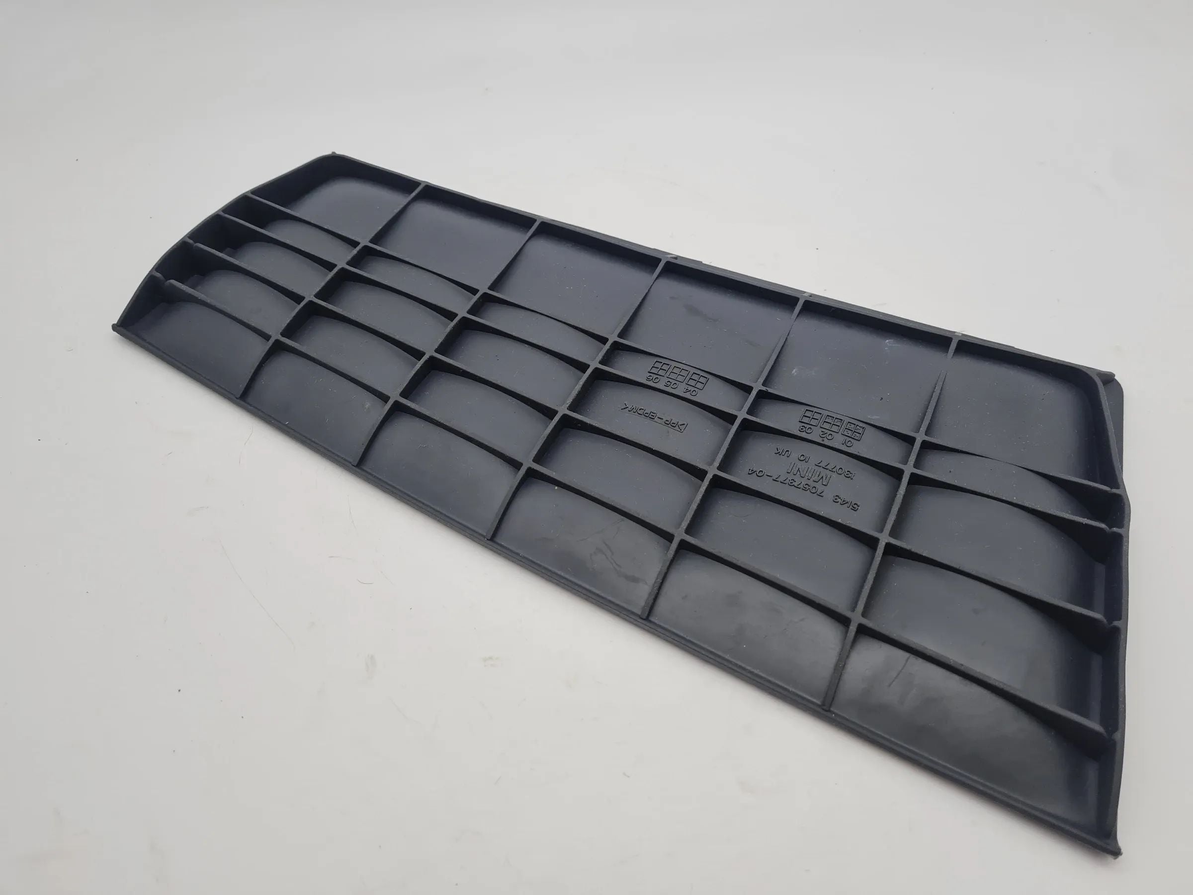 Original Mini One (R50/R53) Matte Ablagefach Gummi Einlage Rechts 51.43-7057377