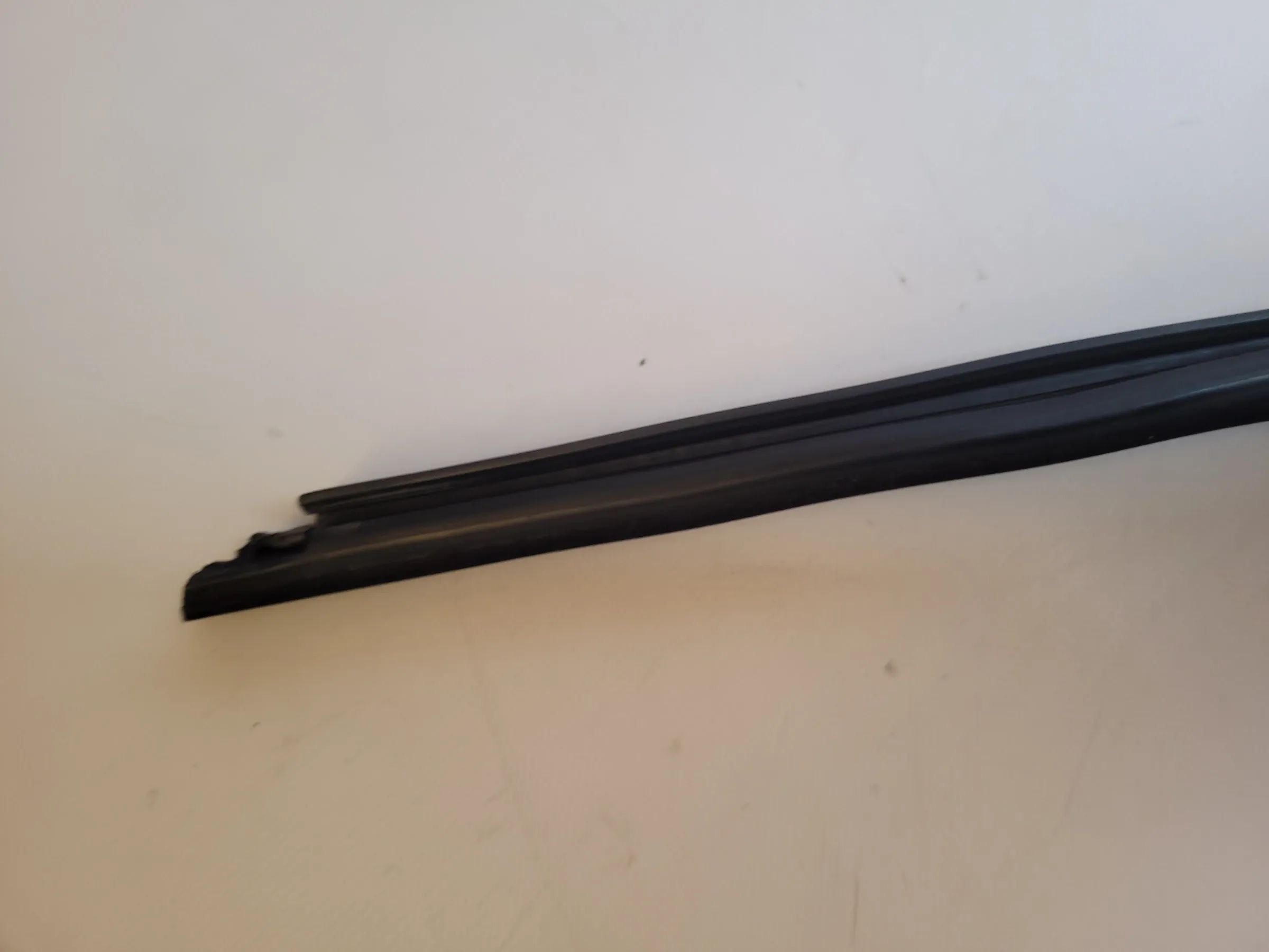 Original Audi A6 (4B2/4B4) Fensterschachtleiste Fenster Dichtung Vorne Links