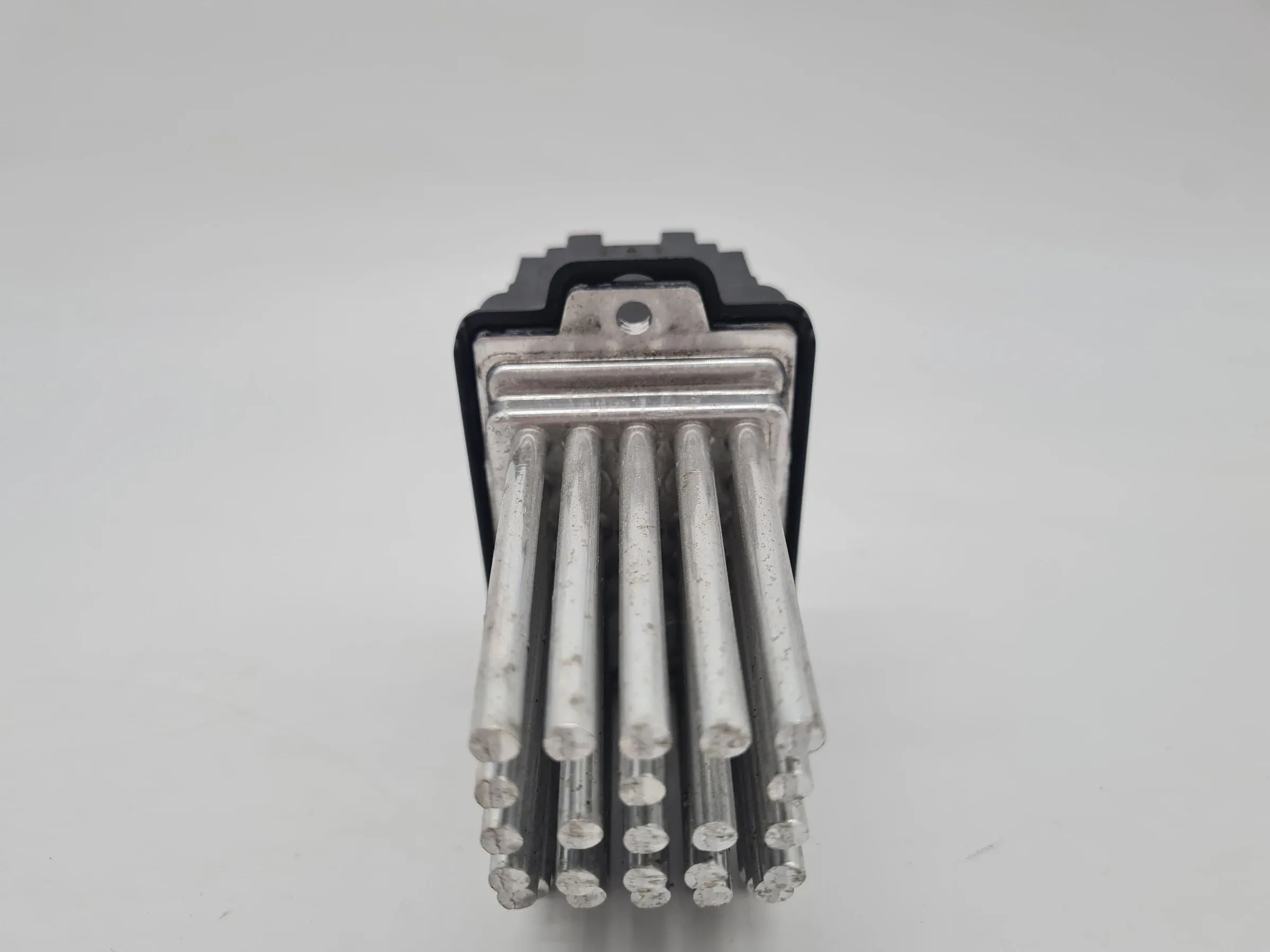 Original Audi A6 (4B2/4B4) Gebläseregler Widerstand Vorwiderstand 4B0820521