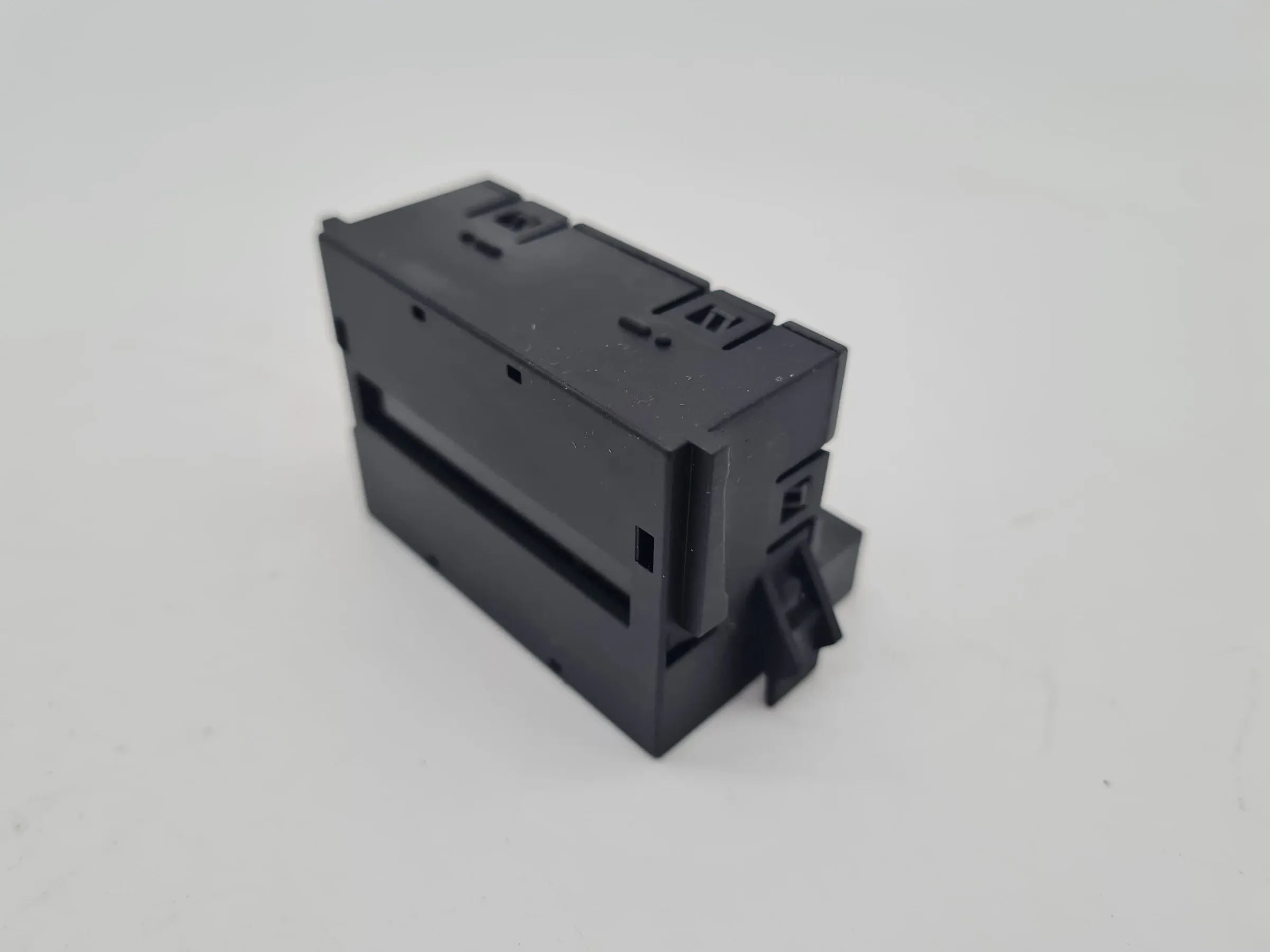 Original Audi A6 (4B2/4B4) Bordcomputer Display 8L0919272A