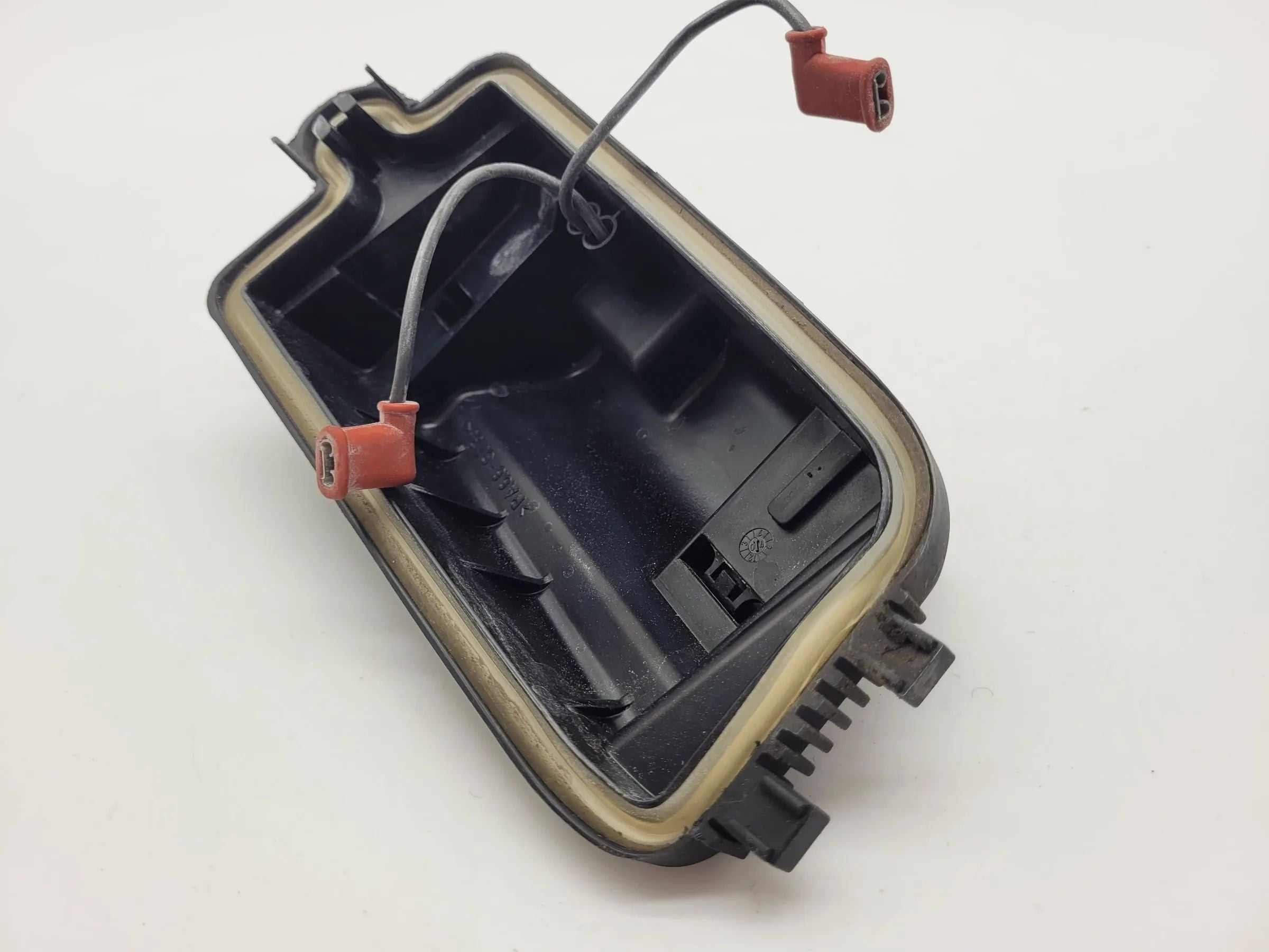 Original BMW 5er (E39) Nebelscheinwerfer Kappe Deckel Rechts 63.17-8377942