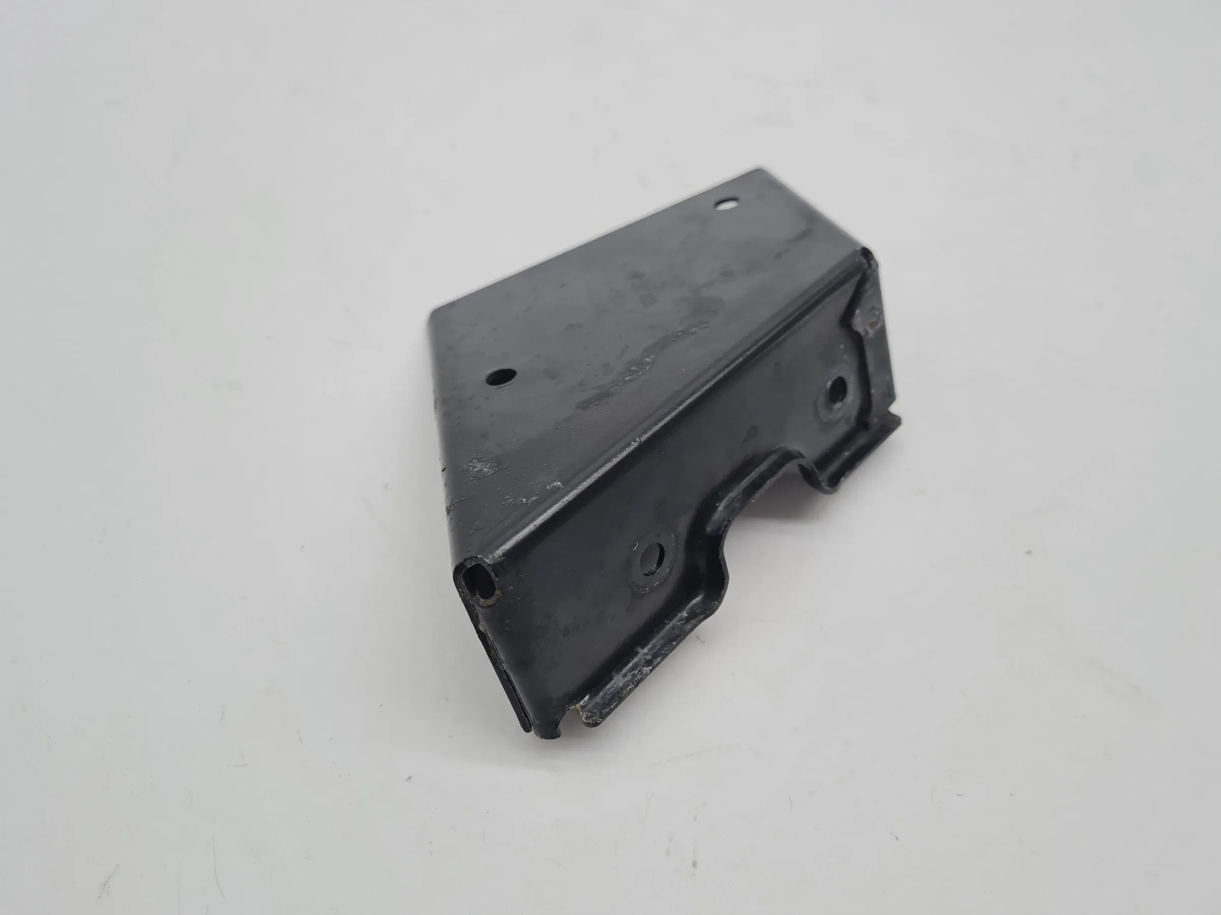 Original Audi A6 (4B2/4B4) Halter Klimatrockner Flasche 8D0260759R