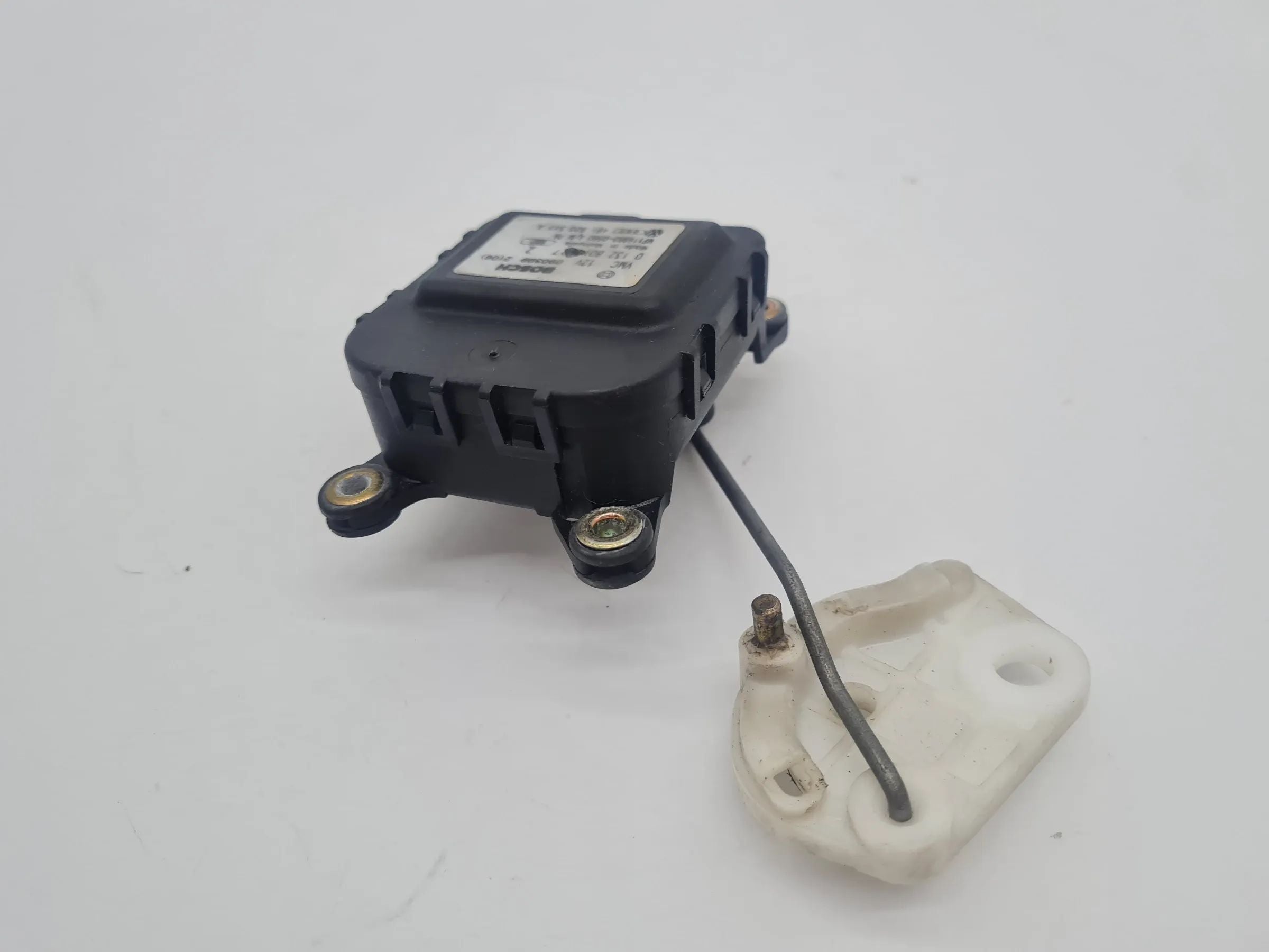 Original Audi A6 (4B2/4B4) Stellmotor Temperaturregelklappe 0132801127