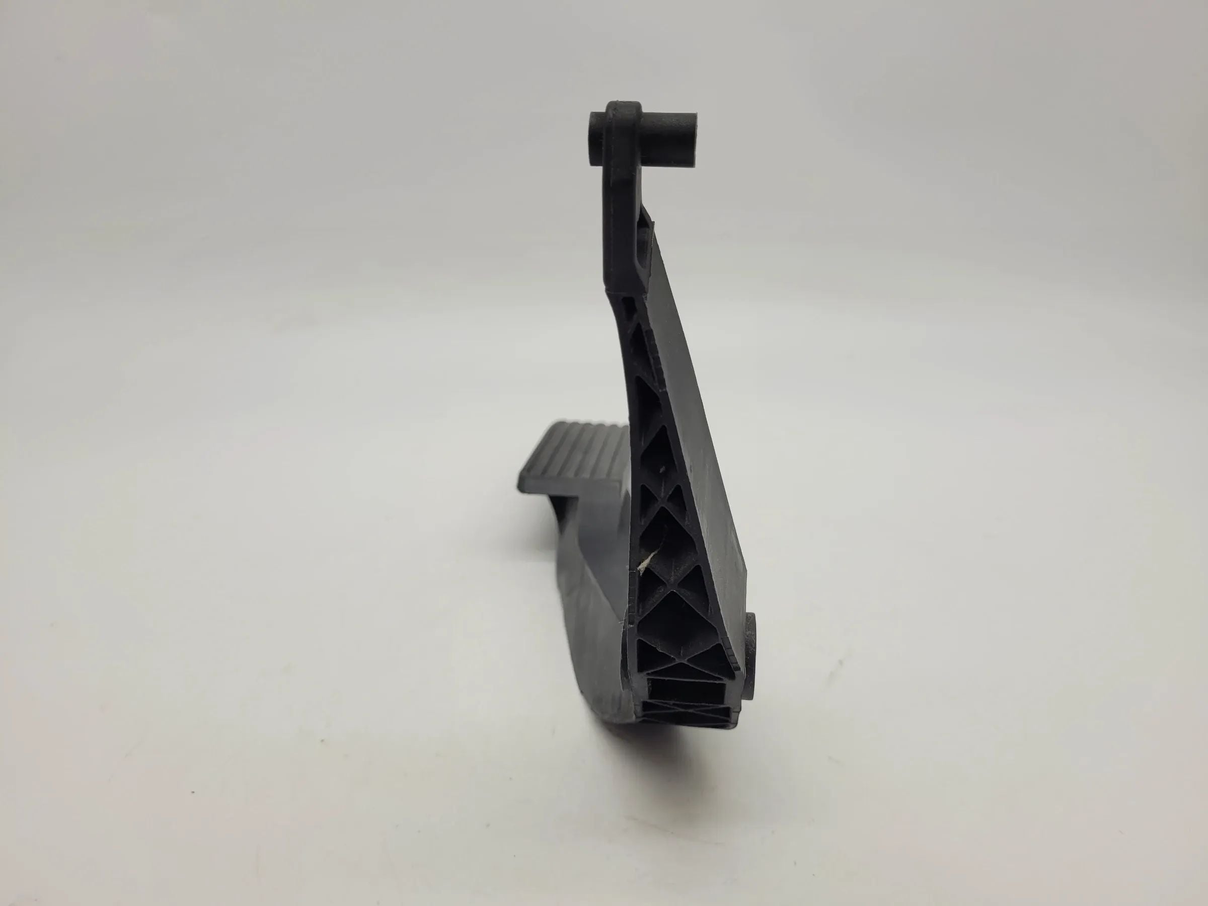 Original Mercedes A-Klasse (W168) Gaspedal Automatik A1683011220