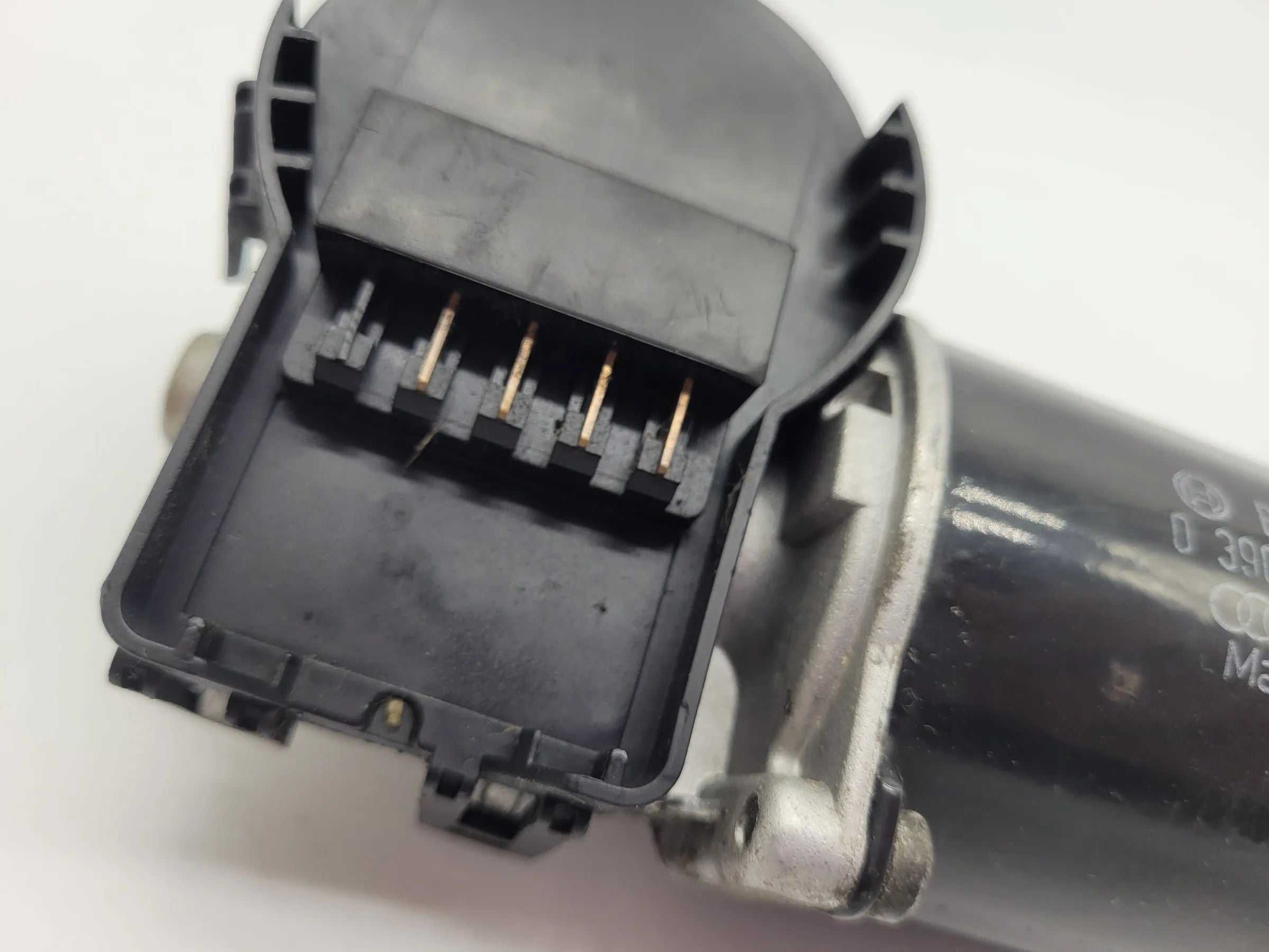 Original Audi A6 (4B2/4B4) Wischermotor Scheibenwischer Vorne 4B1955113