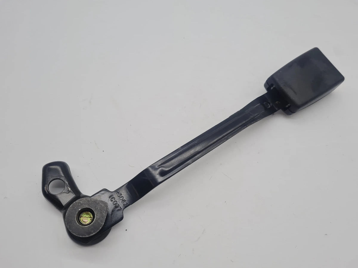 Original Audi A6 (4B2/4B4) Gurtschloss Beifahrersitz Vorne Rechts 4B0857756