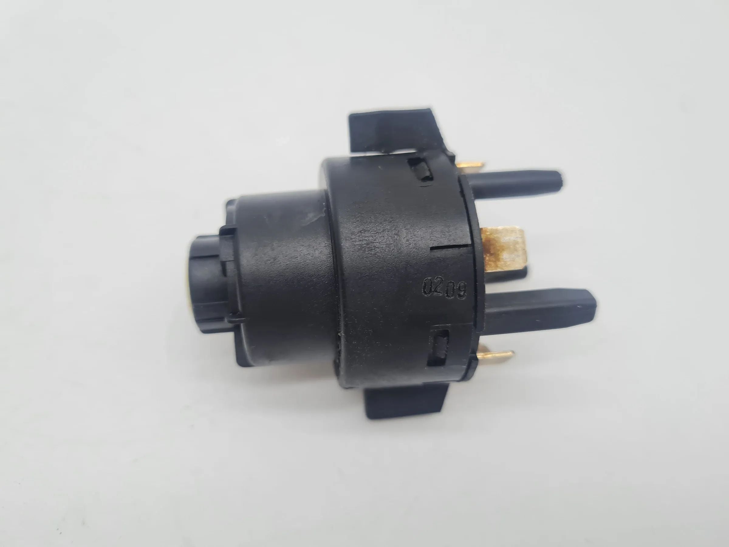 Original Audi A6 (4B2/4B4) Zündschalter Schalter 4A0905849