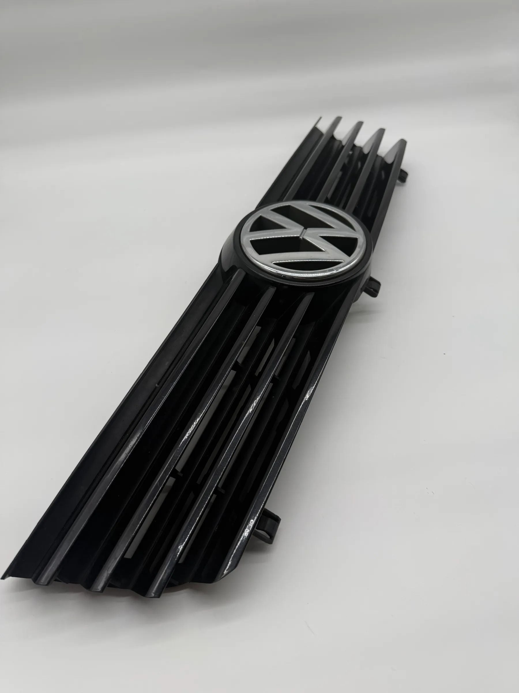 Calandre Grille Avant 99 - 01 VW 6 N/6 KV Polo