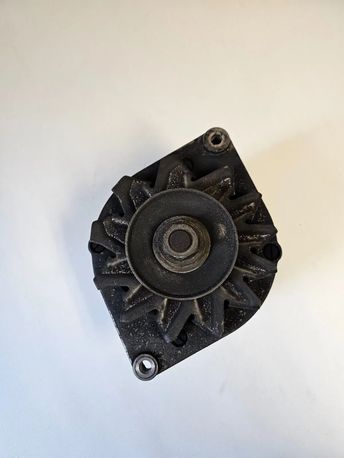 Alternateur d'origine Bosch 0120489116 14V 45A pour Opel