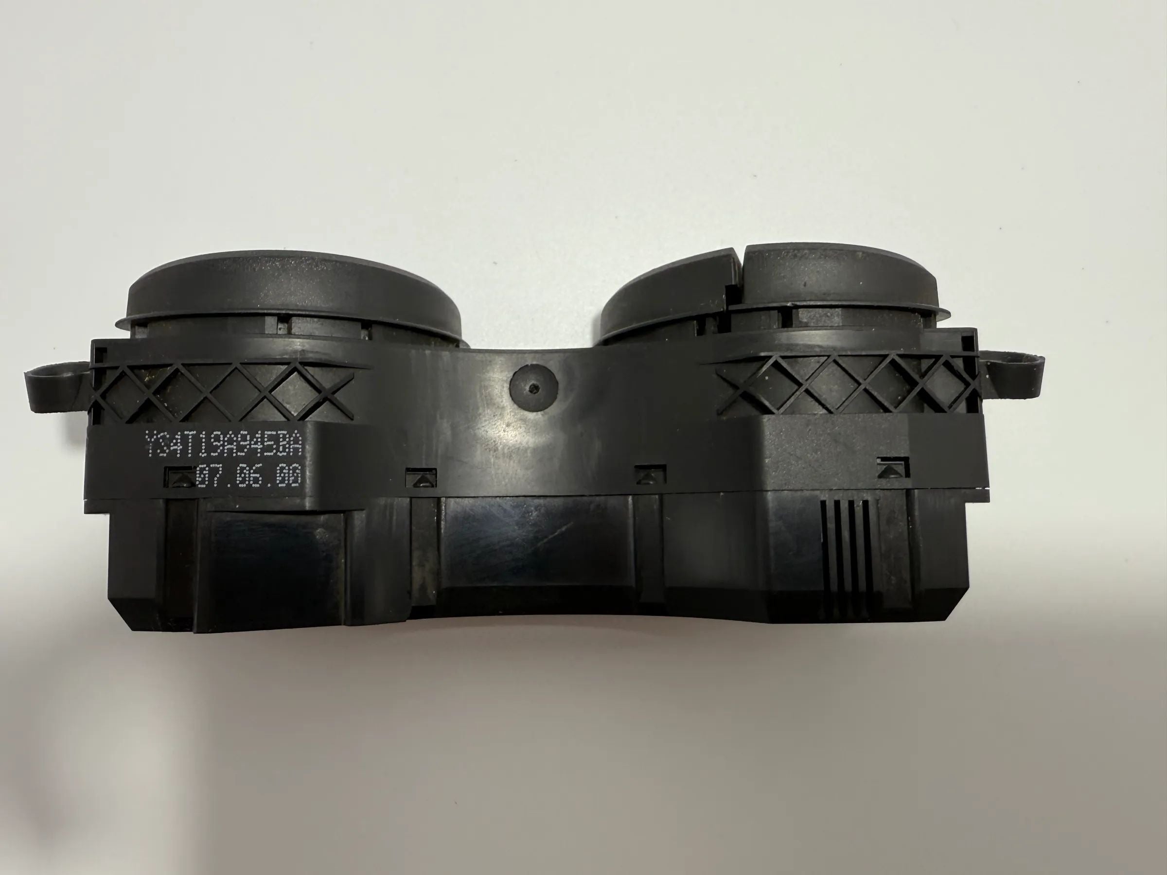 Original FORD FOCUS (DAW, DBW) Interruptor para Desembaciador da Janela Traseira A/C YS4T19A945BA