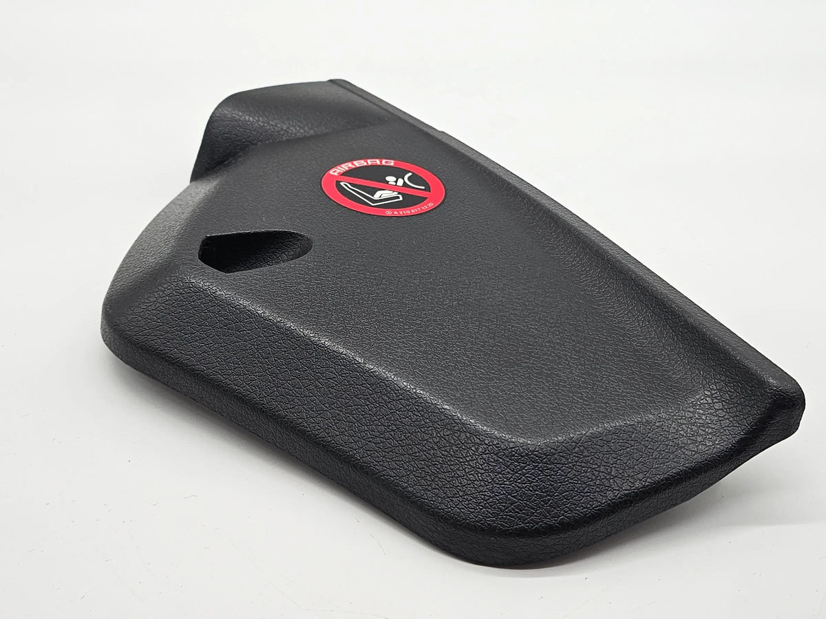 Крышка облицовки передней панели справа Mercedes-Бенц W203 оригинал A2036800678