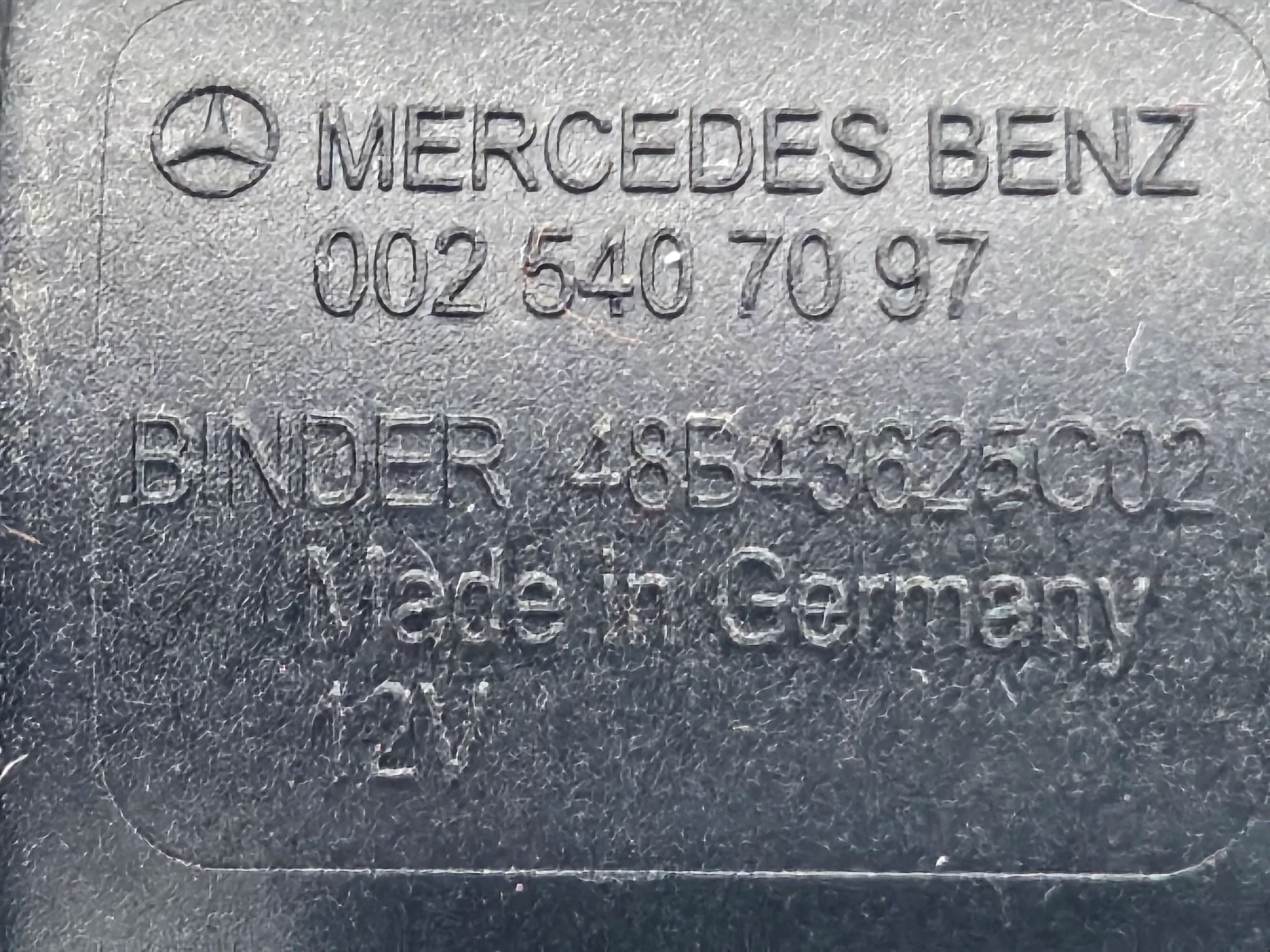 Original Mercedes W203 Druckwandler Steuer Magnet Umschalt Ventil A0025407097