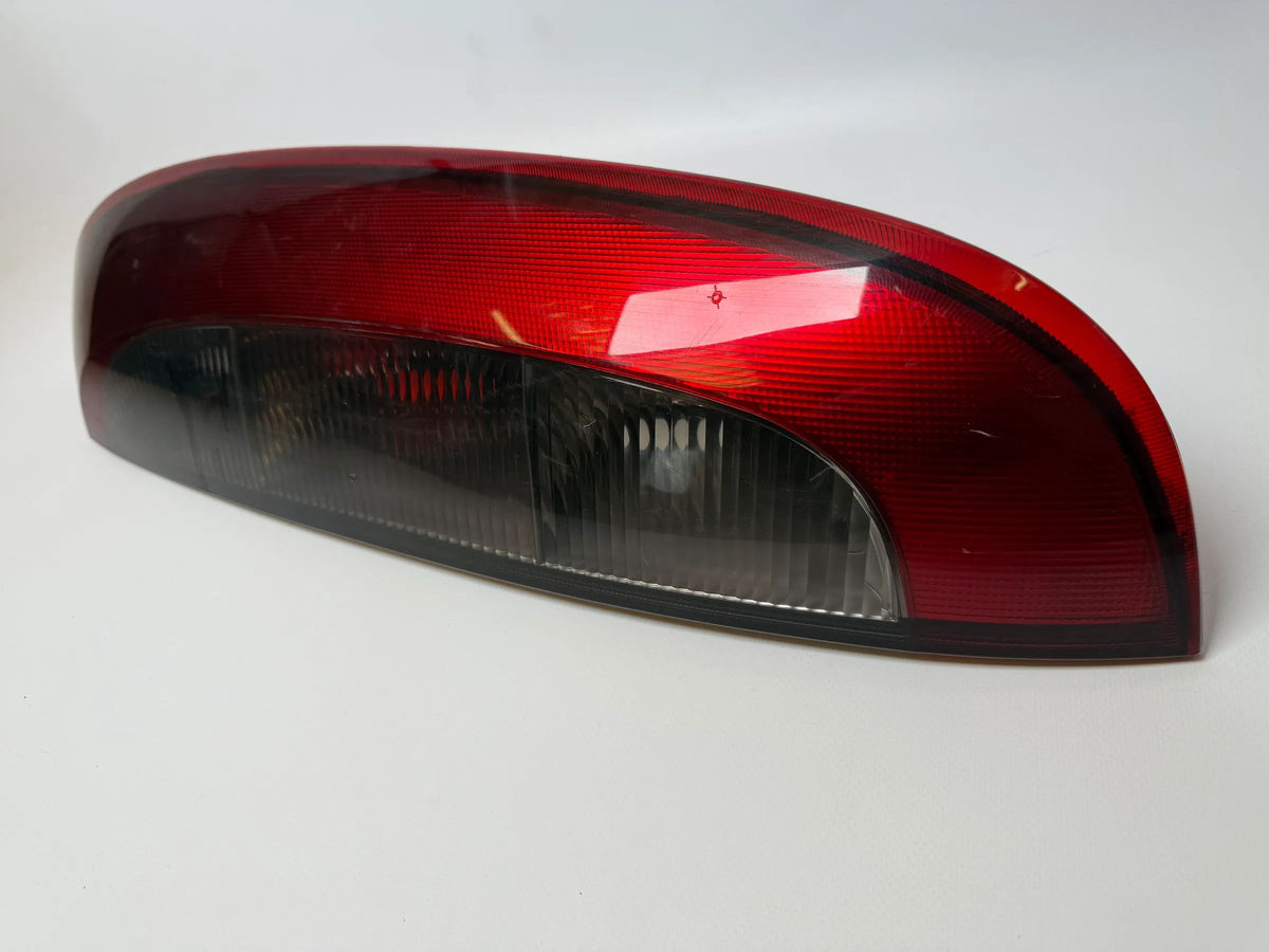 Original Opel Corsa C X01 rear light, right Valeo 09114337 89302181 