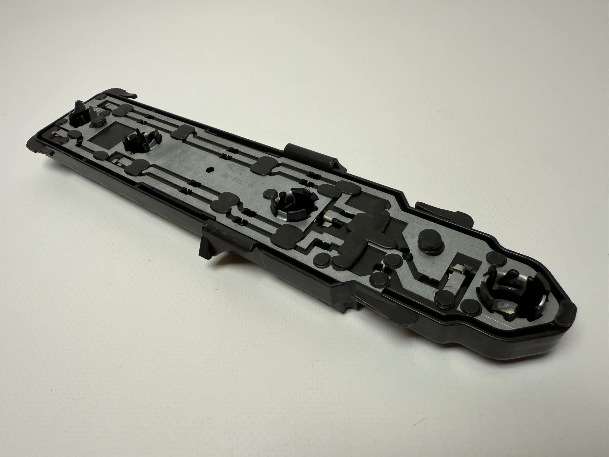 อะไหล่แท้ Mercedes-Benz C 220 T 153 559-00 ขายึดไฟท้าย ซ้าย/ขวา