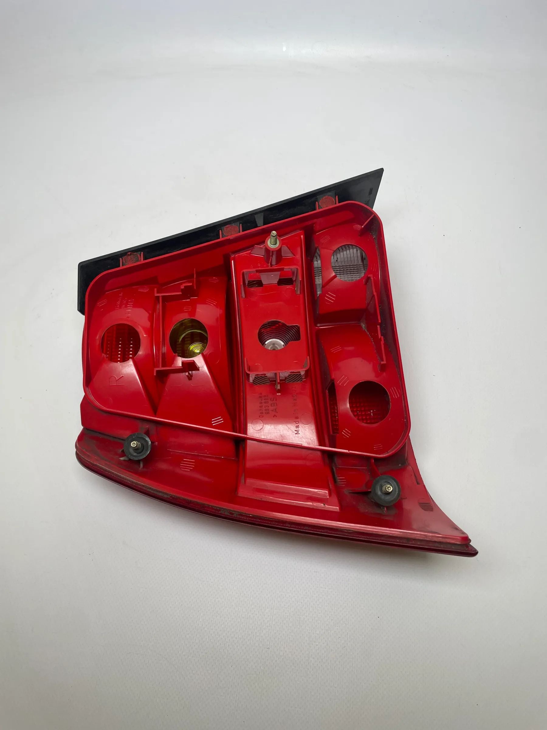 Original VW Bora 1J2 Tail Light Right Rear 963674 963686