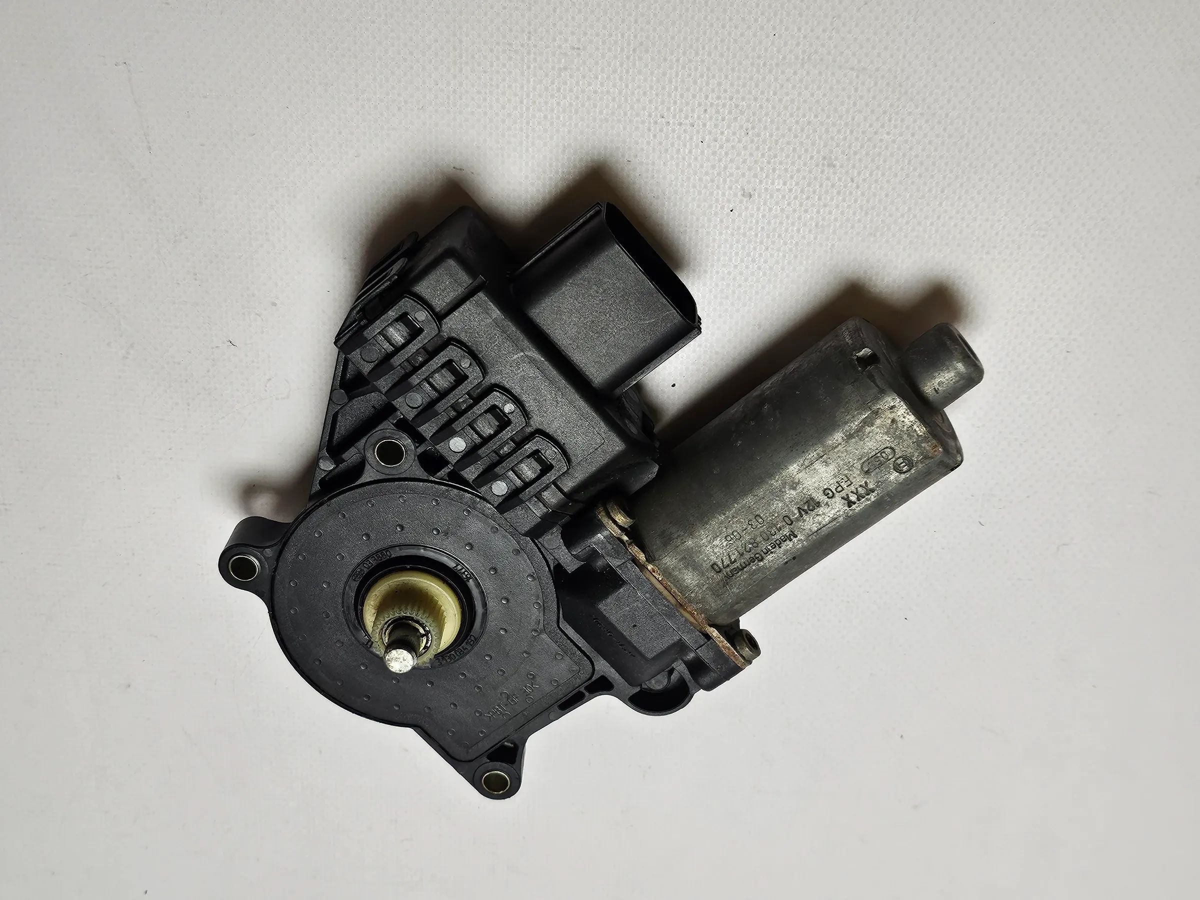 Orig. Ford Mondeo 3 Fensterhebermotor Fensterheber Motor Vorne Links  0130821770