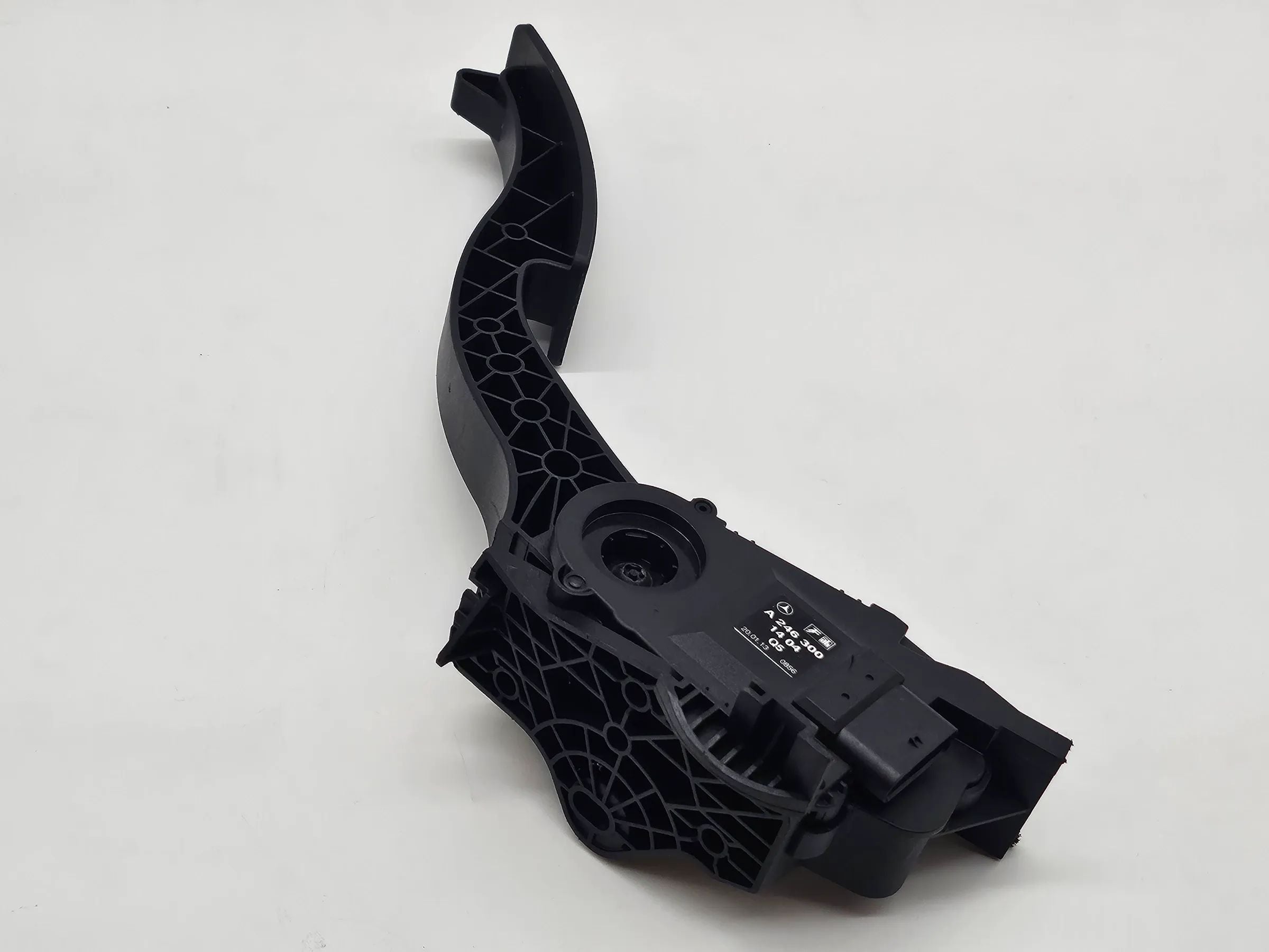 Original MERCEDES-BENZ B-KLASSE W246 Gaspedal Gaspotenziometer A2463001404