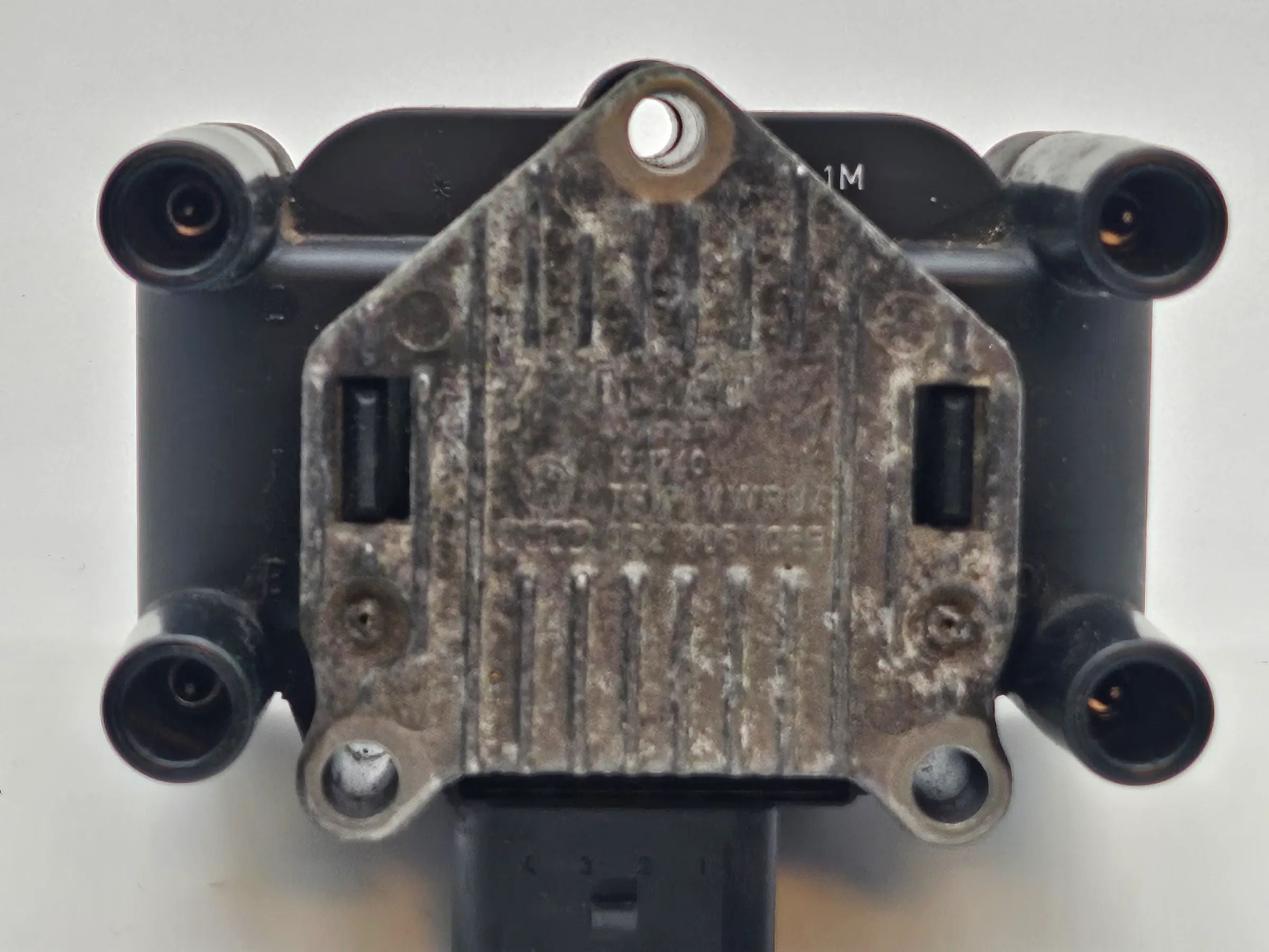 Original TEMIC VW Polo 6N2 Ignition Coil 032905106B 311740