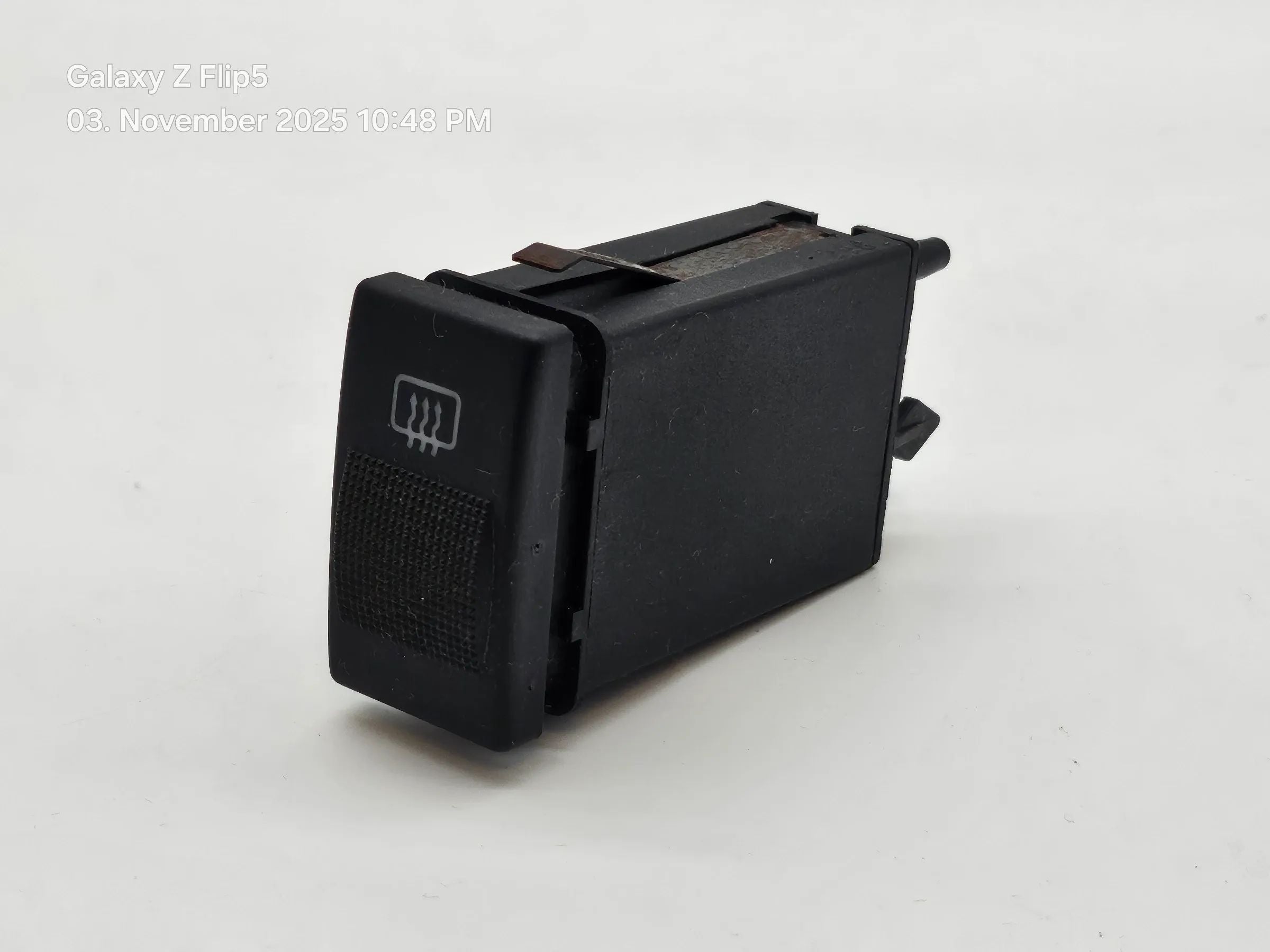 Original  Audi A4 Avant B5 Schalter Scheibenheizung 4D0941503