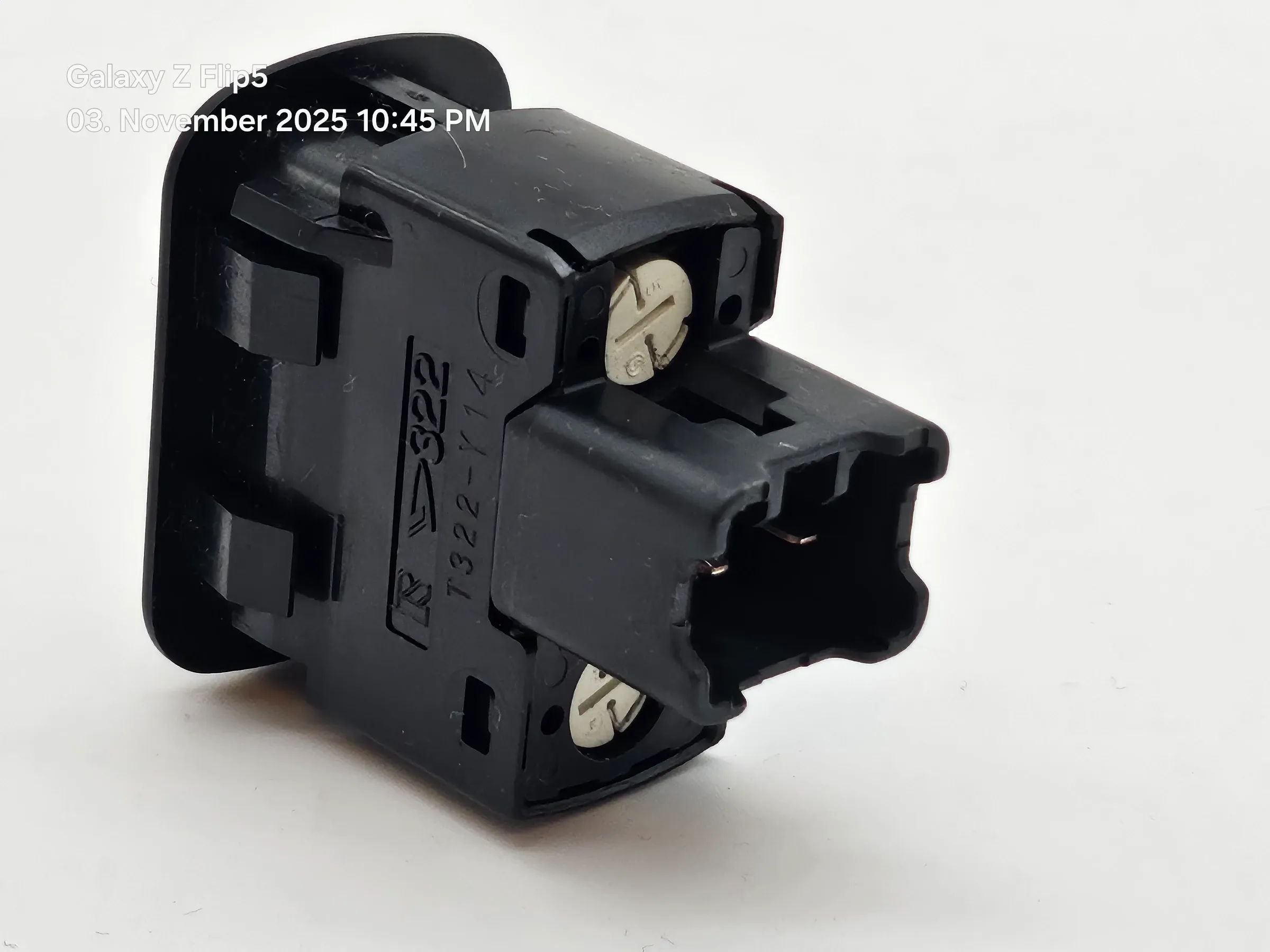 อะไหล่แท้ Daihatsu Terios I 1.3 J1 สวิตช์ฮีตเตอร์ กระจกหลัง 322 T322-Y14
