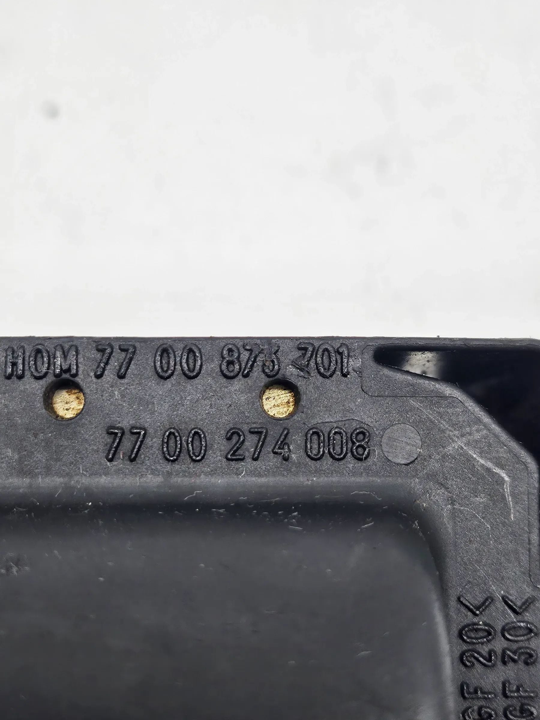 Oryginalna cewka zapłonowa Renault Twingo 1.2 C 06 7700873701 pasuje również do Dacia