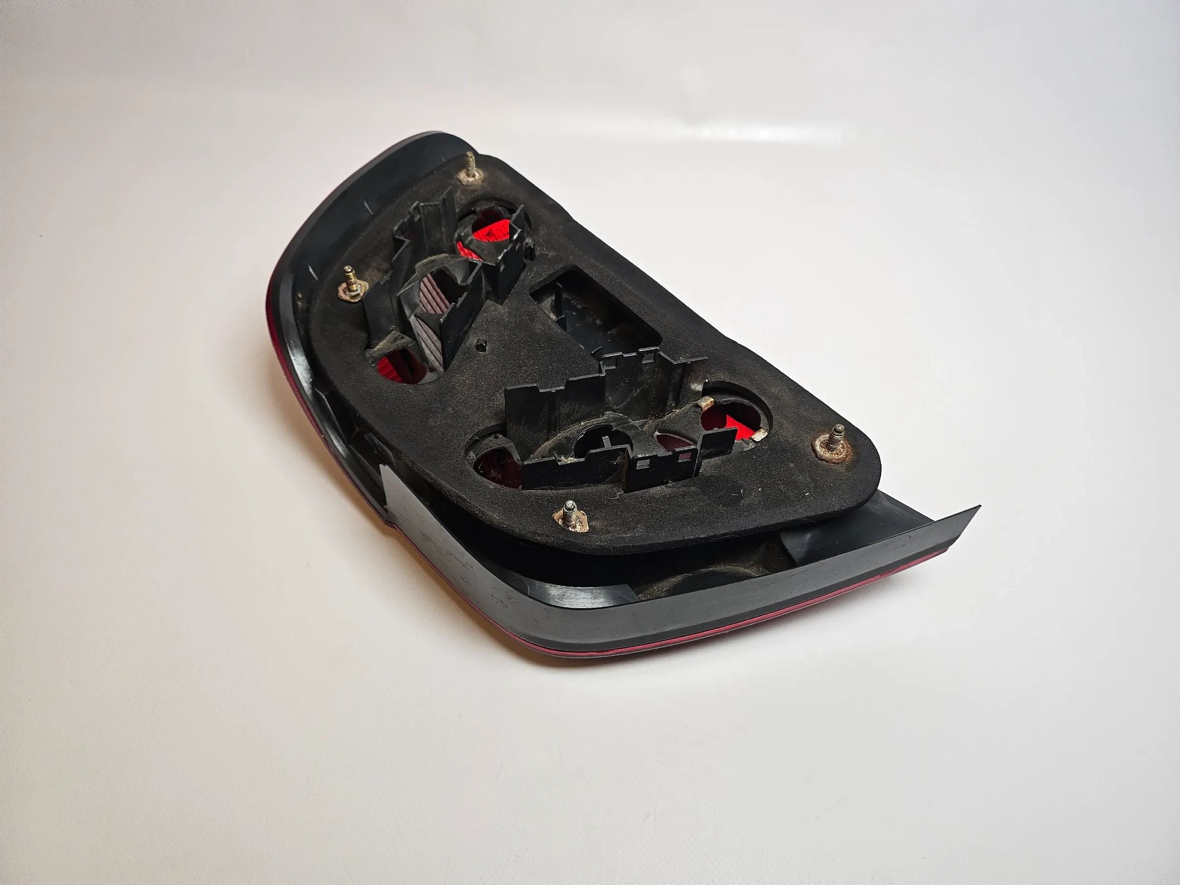 Oryginalna lampa tylna zewnętrzna lewa VOLVO S40 / I 300097