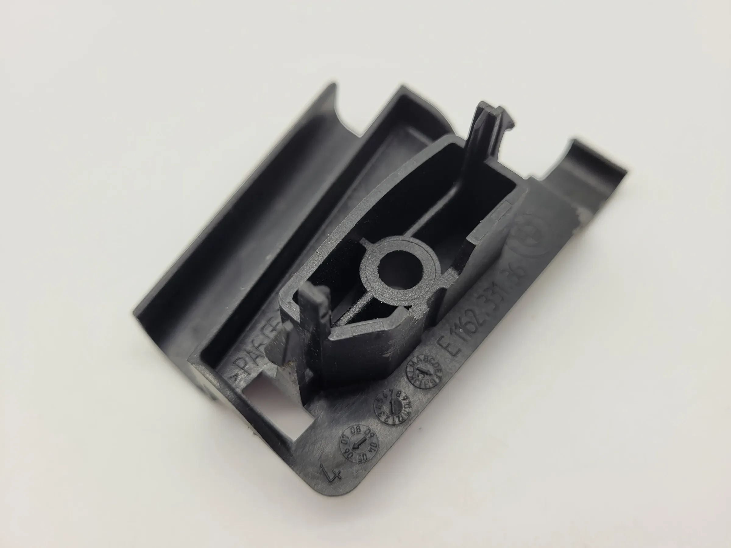 BMW 3er (E90/E91) Halter Halterung Techts 51167130690