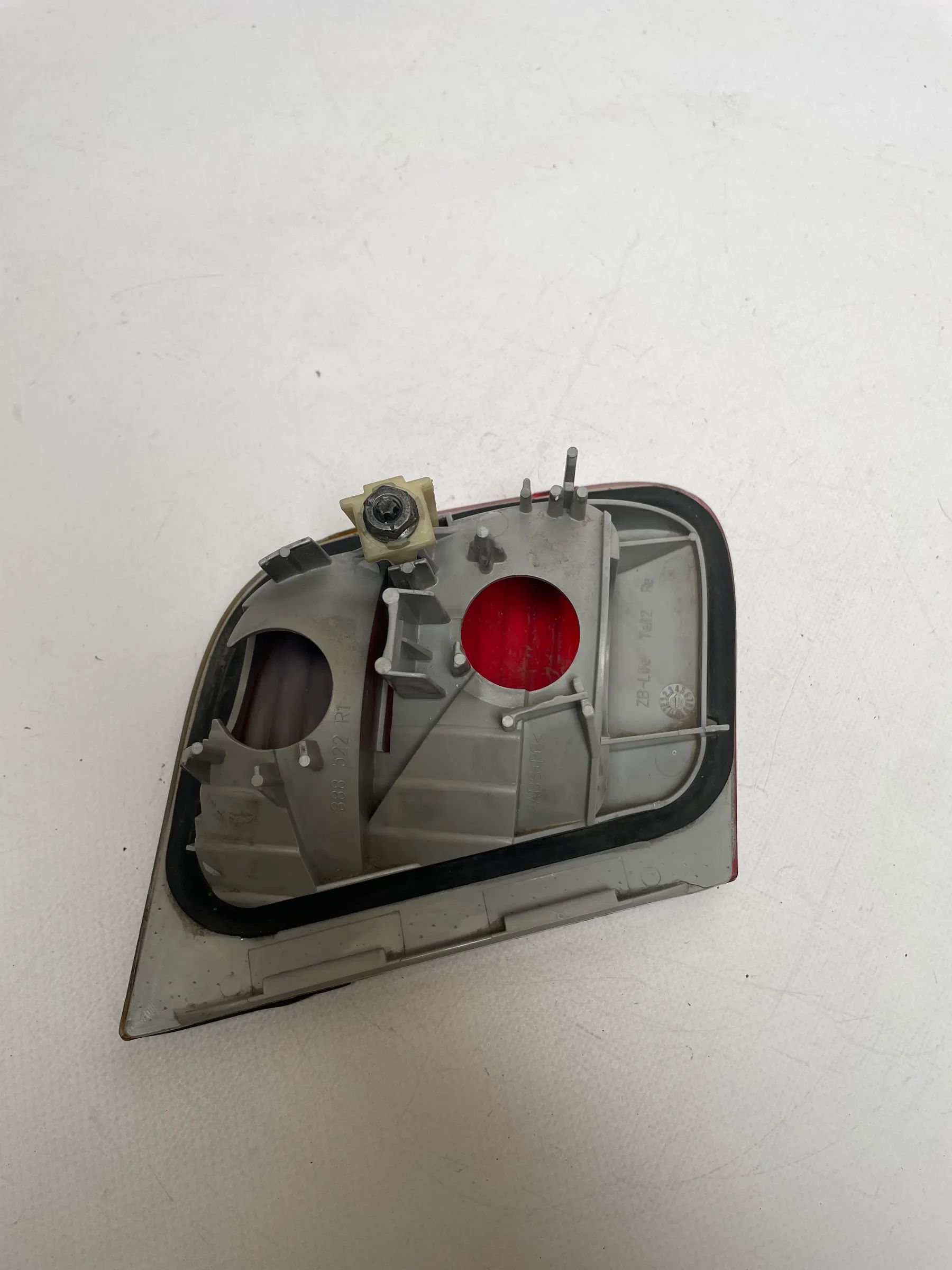 Original BMW 3er (E46) Rück- & Bremsleuchte Rechts 6907946