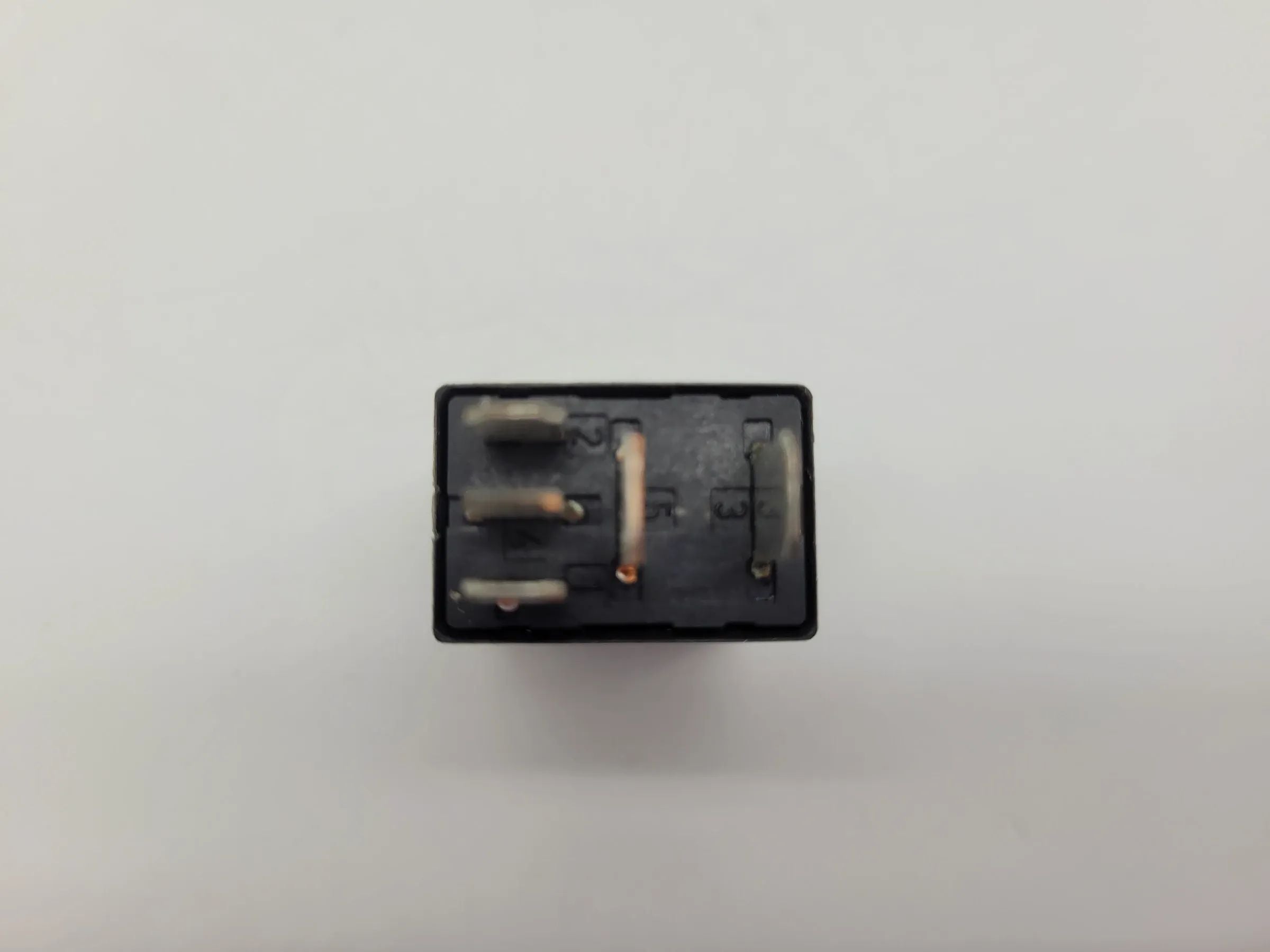 Original BMW 1er/2er/3er/5er/6er/X1/X2/X3/X5 Relais 61366901469