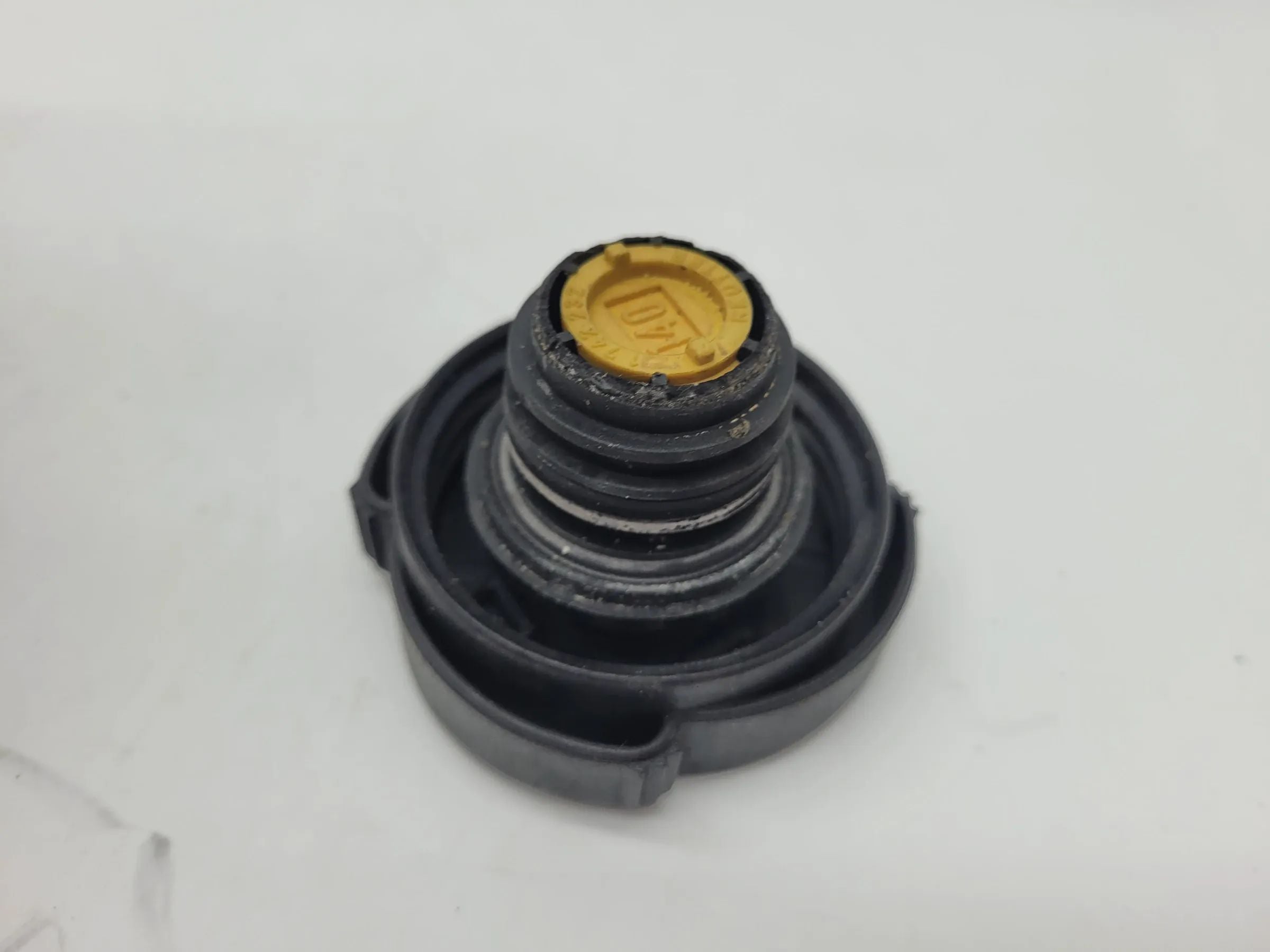 BMW 3 5 7 X3 Series E39 E46 E60 E61 E65 E83 Radiator Cap 1742232