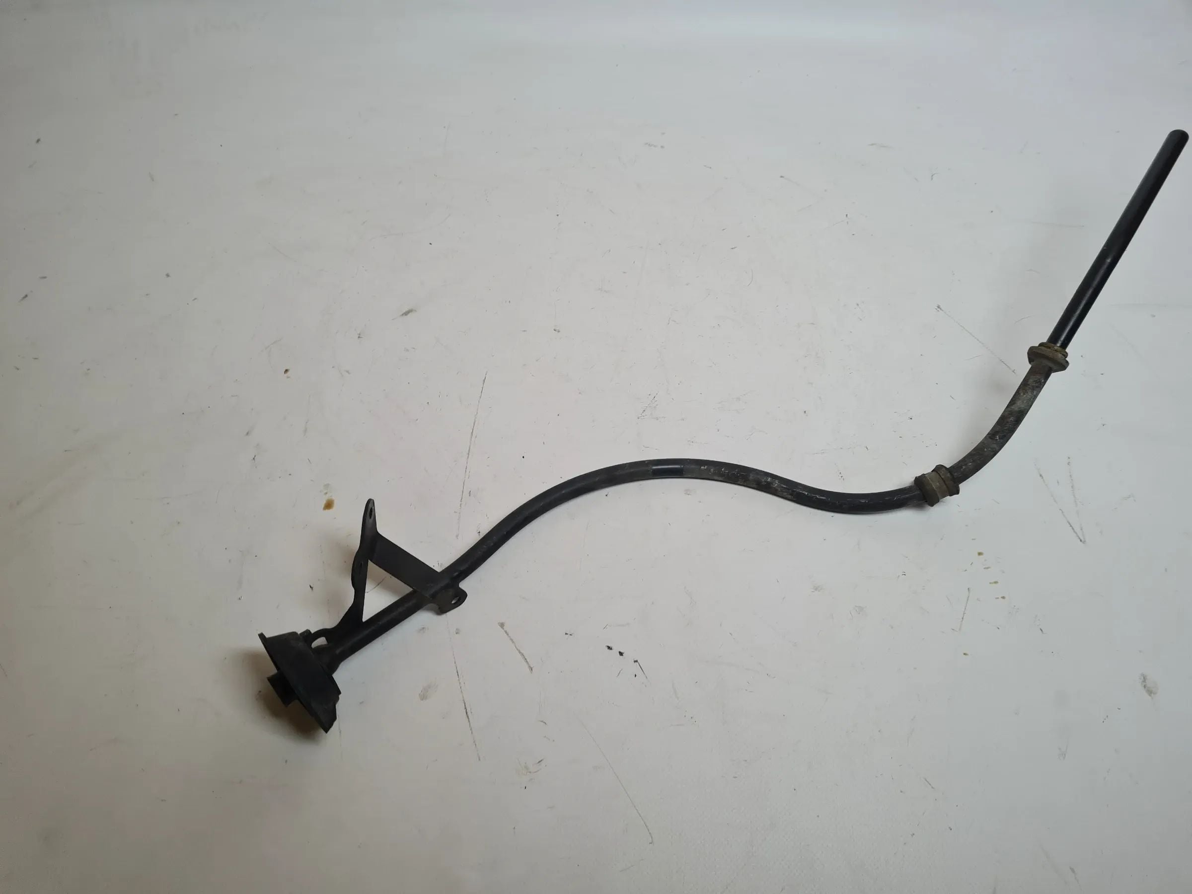 ท่อคู่มือวัดระดับน้ำมันเครื่อง Mercedes C-Klasse CL203 ดั้งเดิม สำหรับ M111.955