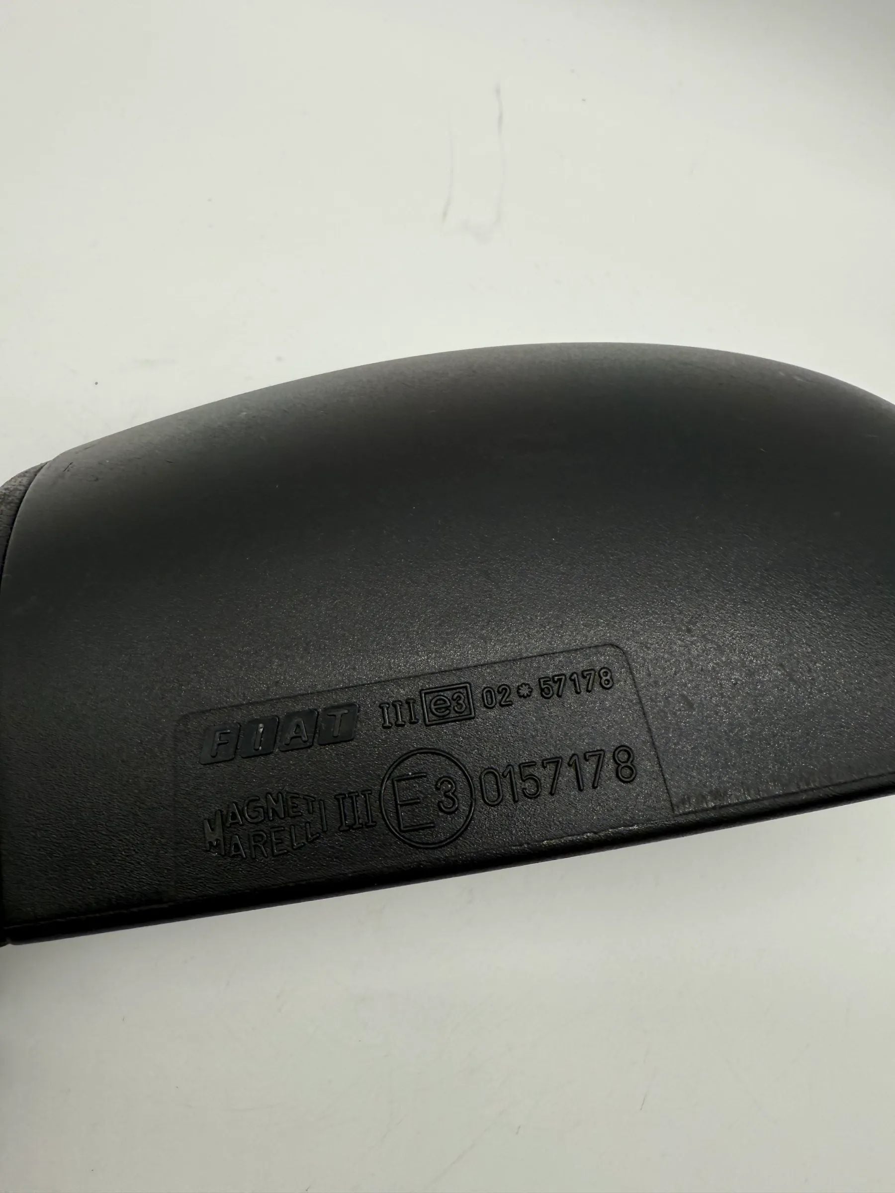 Fiat Punto exterior mirror, mechanical, left, black E30157178 