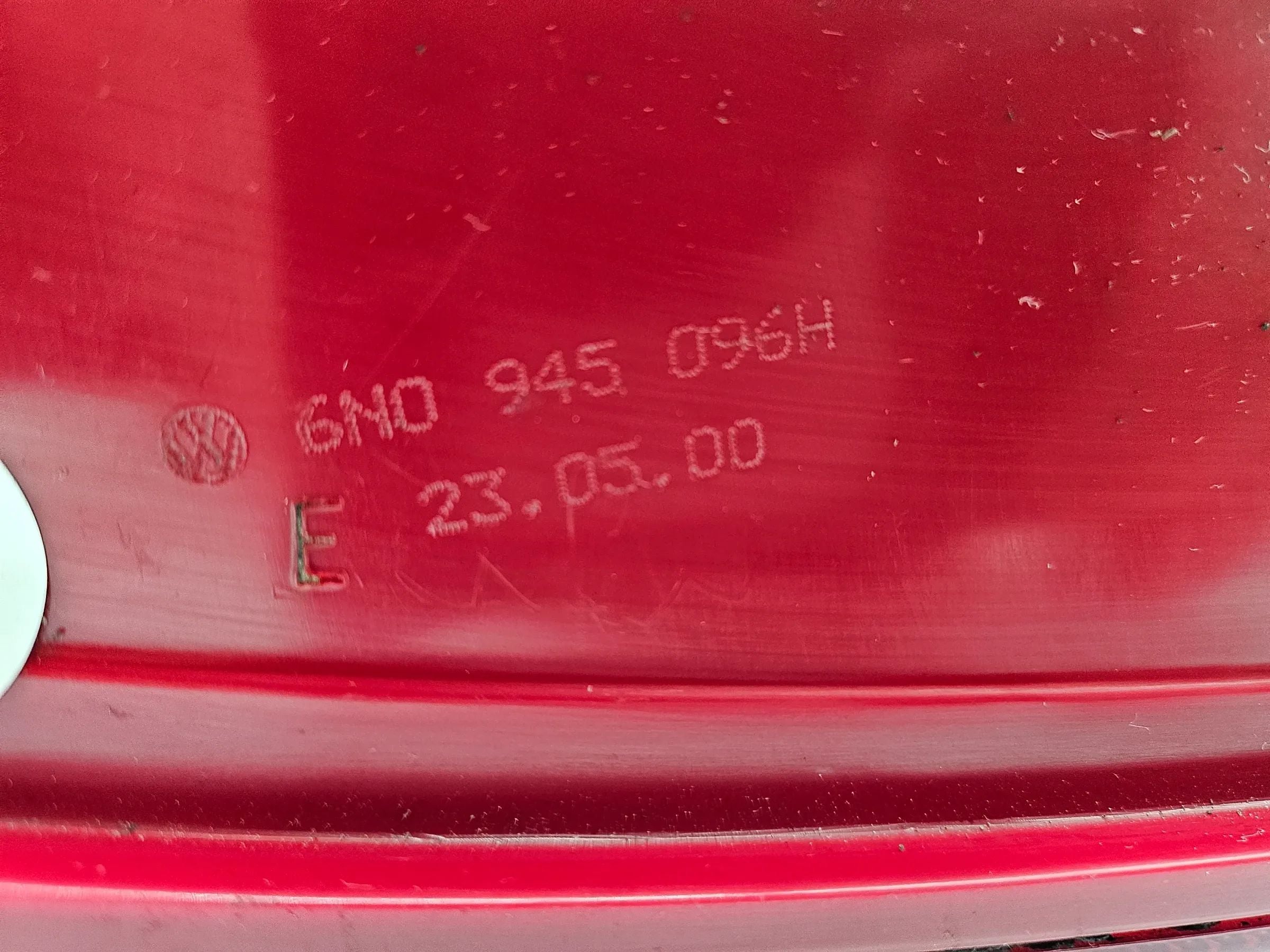 Feu arrière droit arrière 1999 - 2003 6N0945096H VW 6 N/6 KV Polo TDI