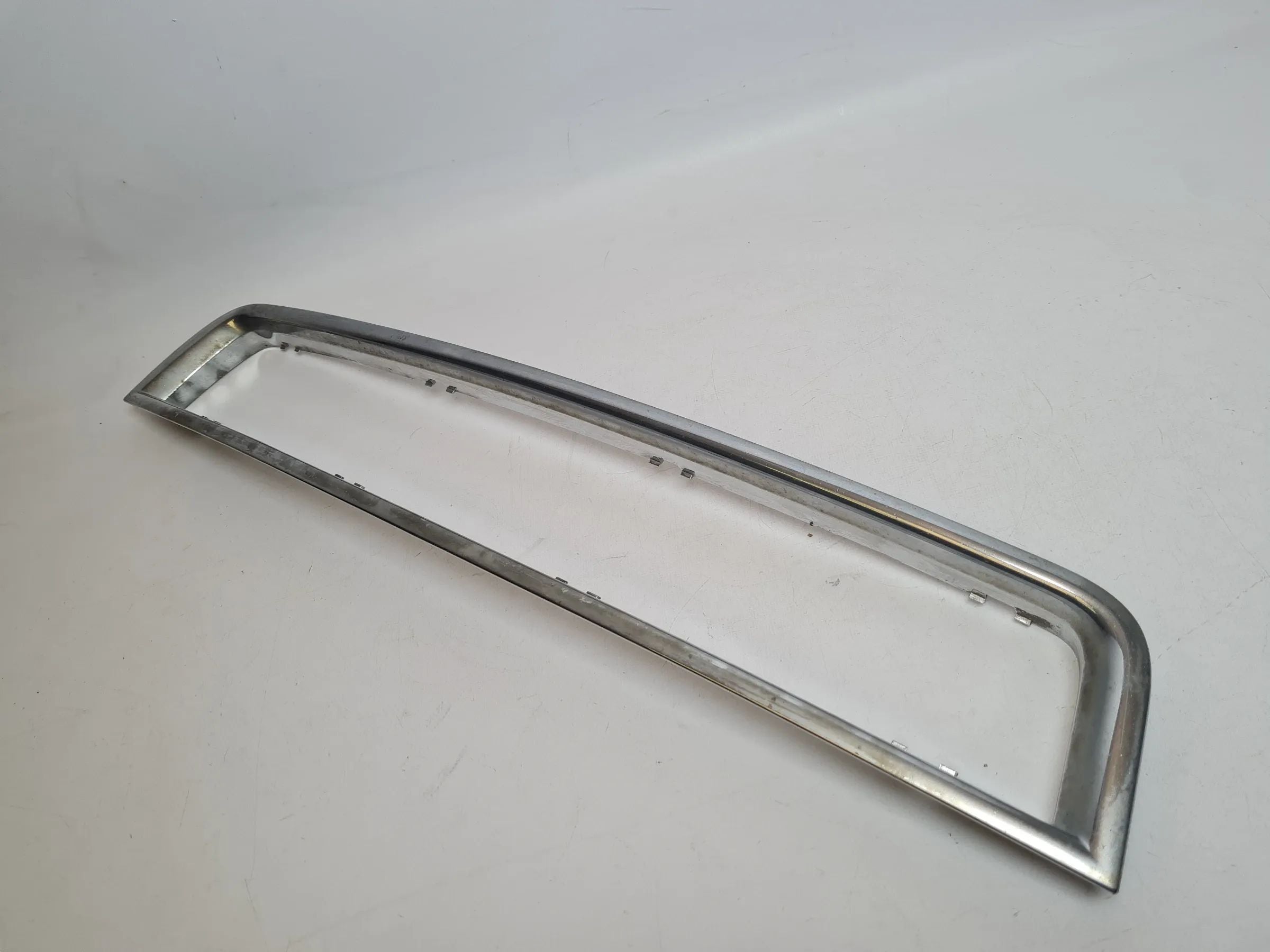 Original Audi A4 (8E/8H/B6) Chrom Blende Gitterblende Grill Vorne 8E0807647