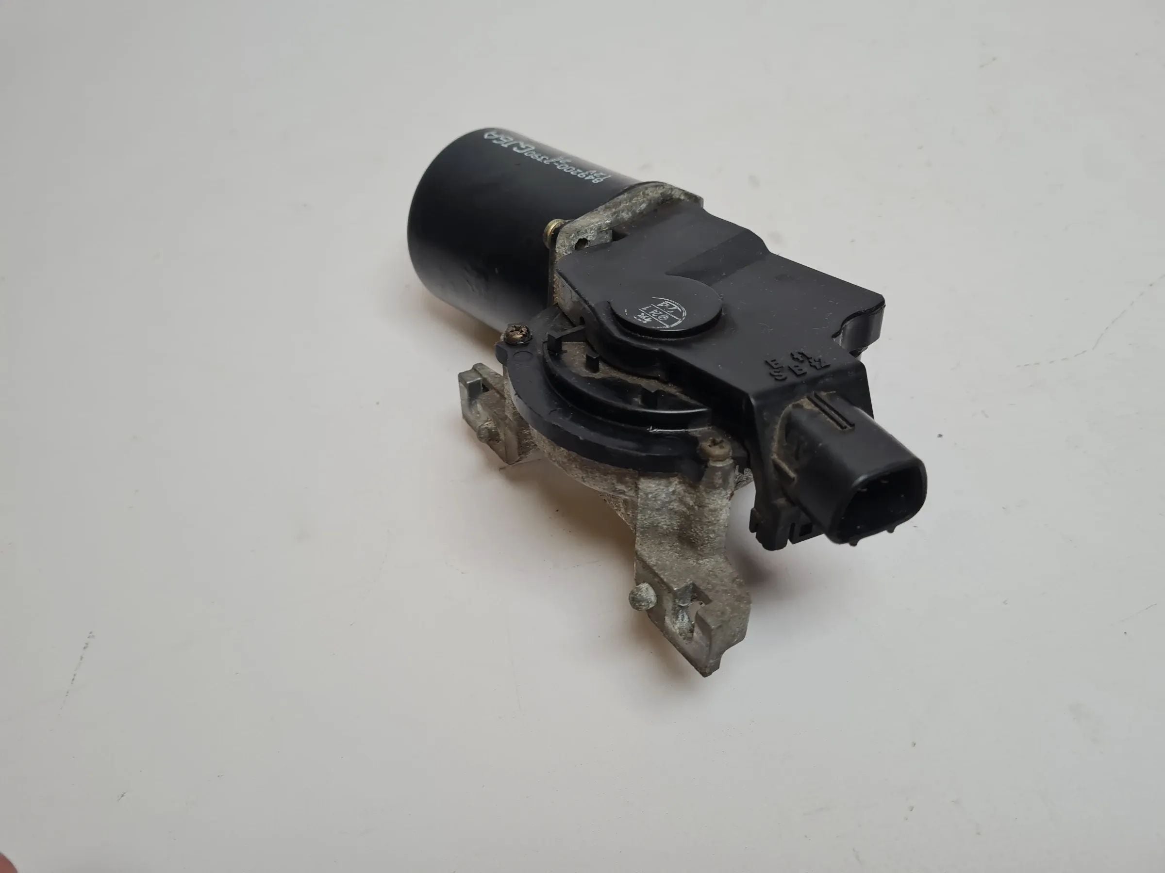 Original Mazda 6 (GG) Wischermotor Vorne 849200-2390 / GJ6A