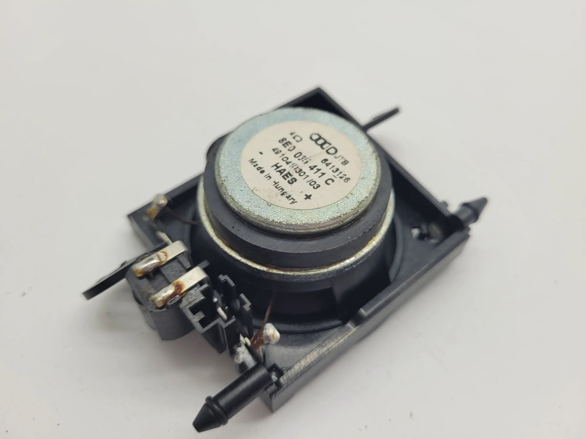 Original Audi A4 (8E/B6/B7) Lautsprecher Armaturenbrett 8E0035411C