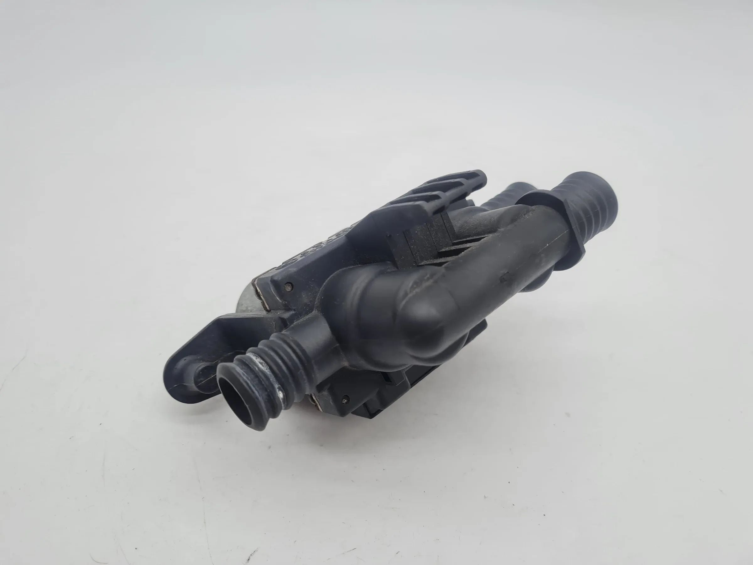 Original BMW 5er/X5/7 (E39/E53) Klima Wasserventil 64.12-8374995