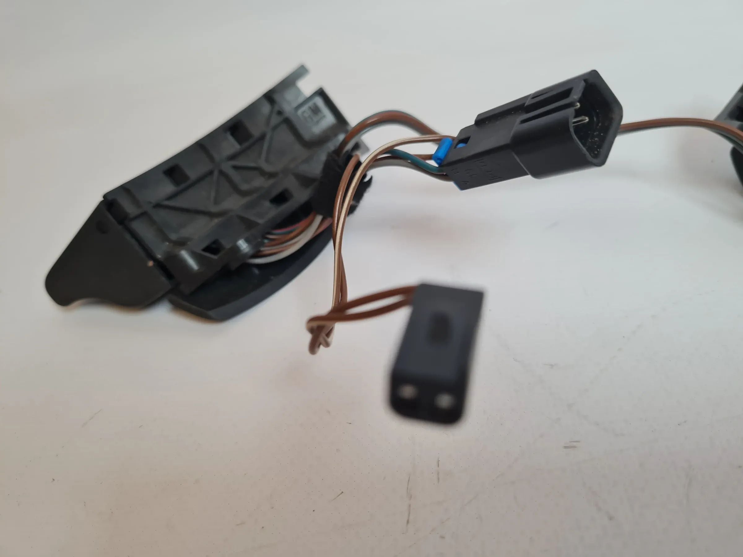 Original Opel Corsa C (X01) Lenkrad Tasten Knopf (S25080F)