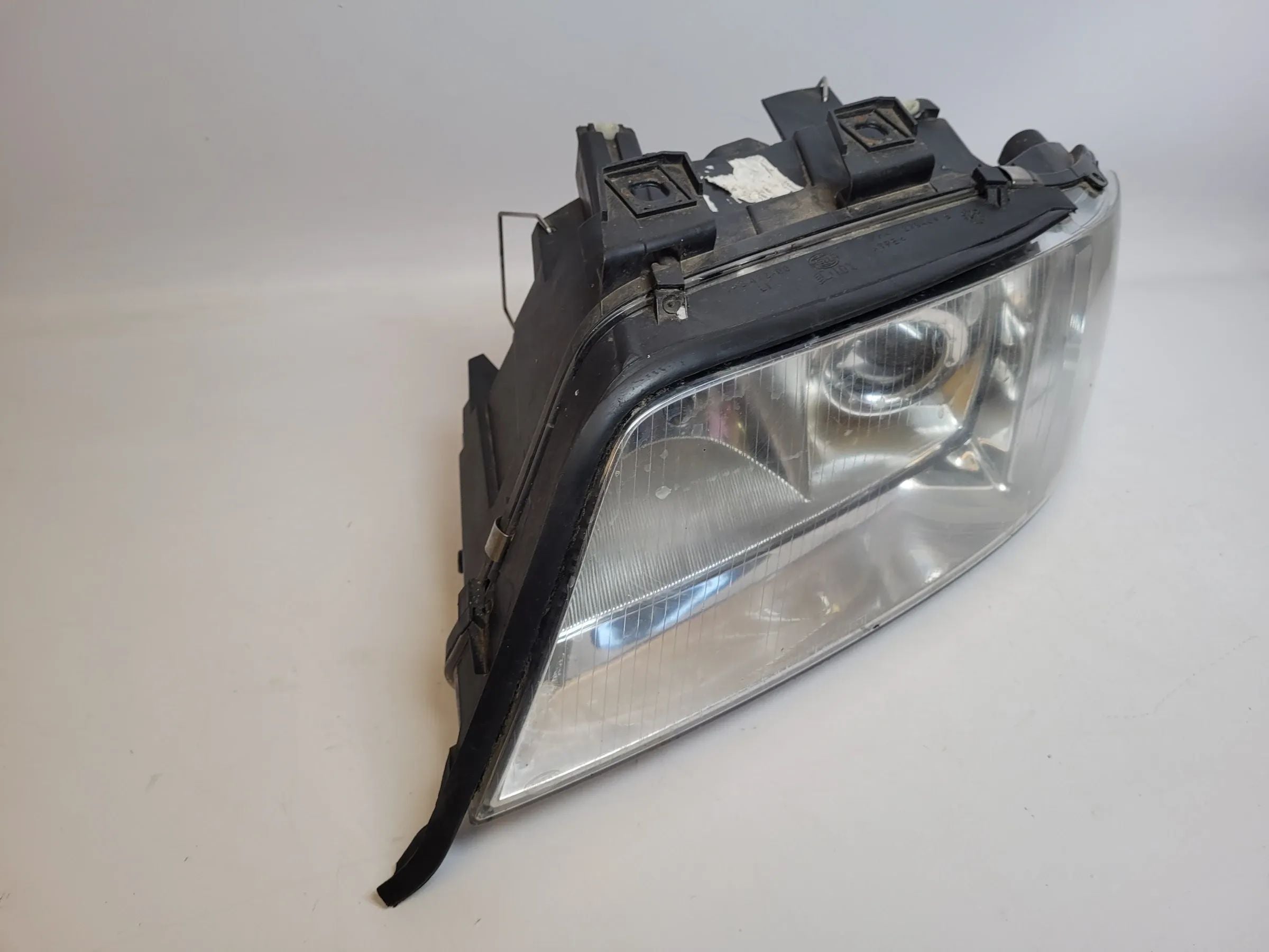 Original Audi A6 (4B2/4B4) Scheinwerfer Frontleuchte Links 4B0941003