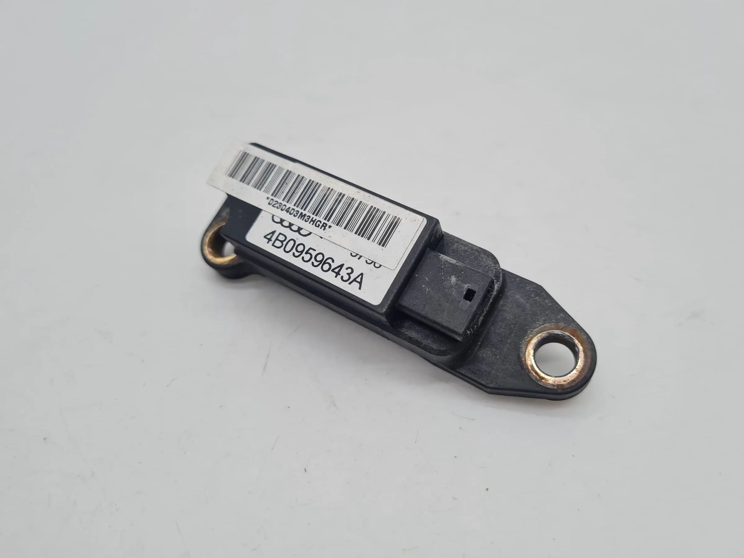 Original Audi A6 (4B2/4B4) Aufprallsensor Crashsensor Airbagsensor 4B0959643A