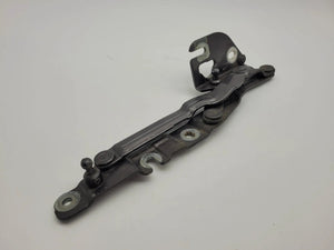 Original Audi A6 (4B2/4B4) Heckklappenscharnier Links 4B5827301