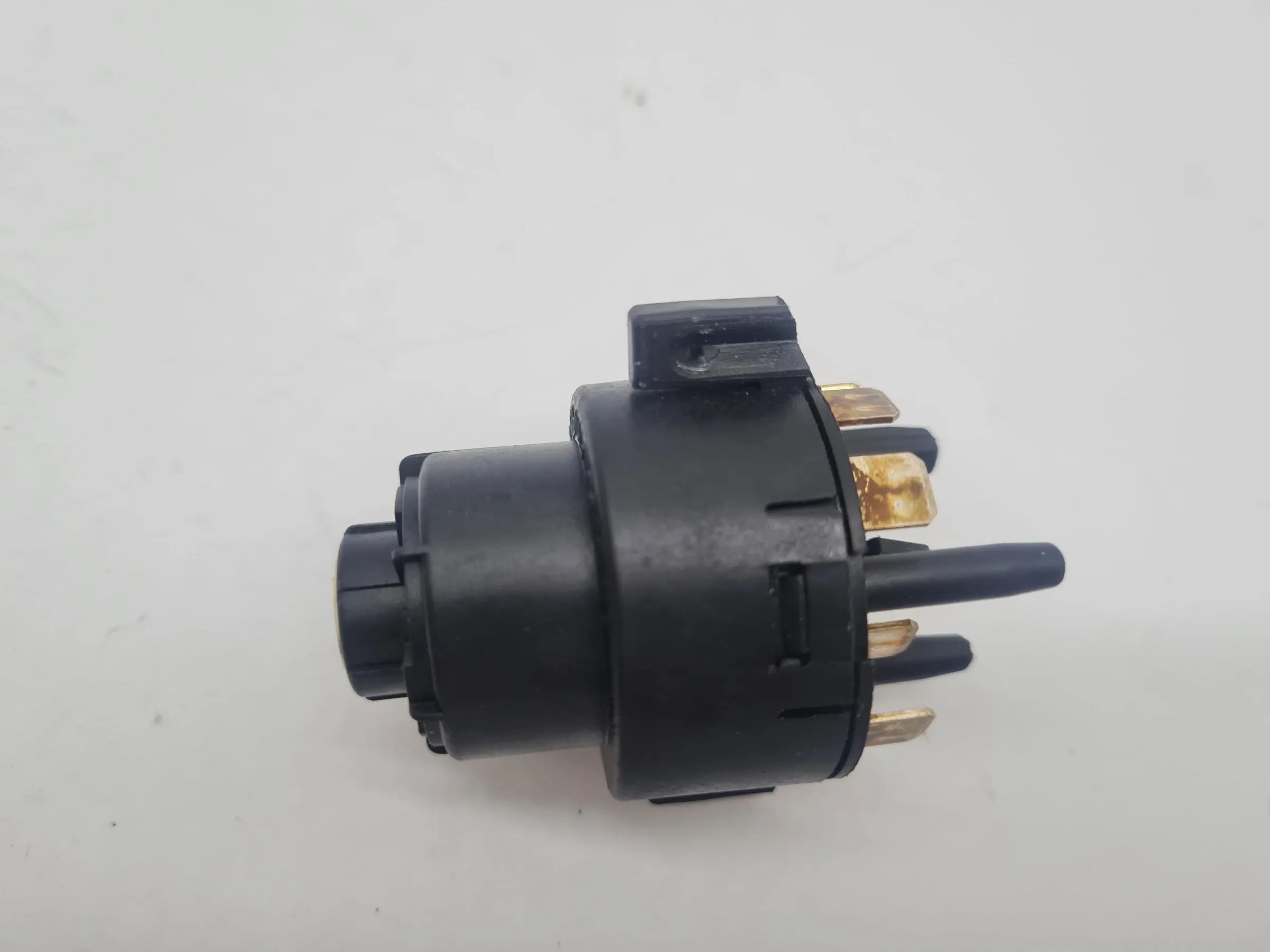 Original Audi A6 (4B2/4B4) Zündschalter Schalter 4A0905849
